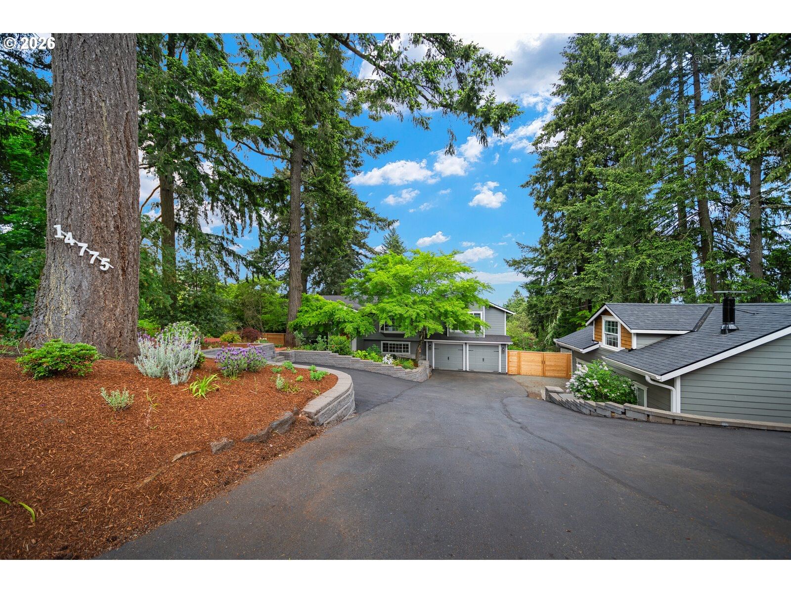 Listing photo 1 of 6