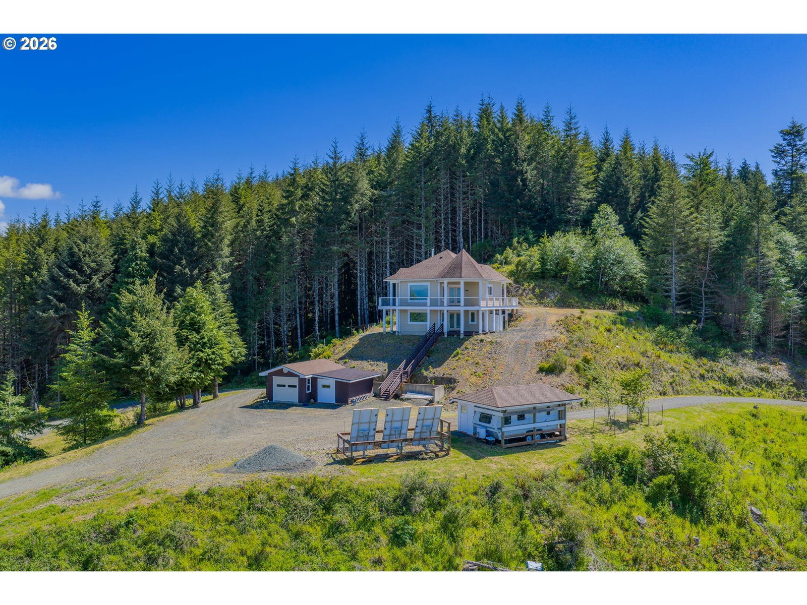 Listing photo 1 of 6