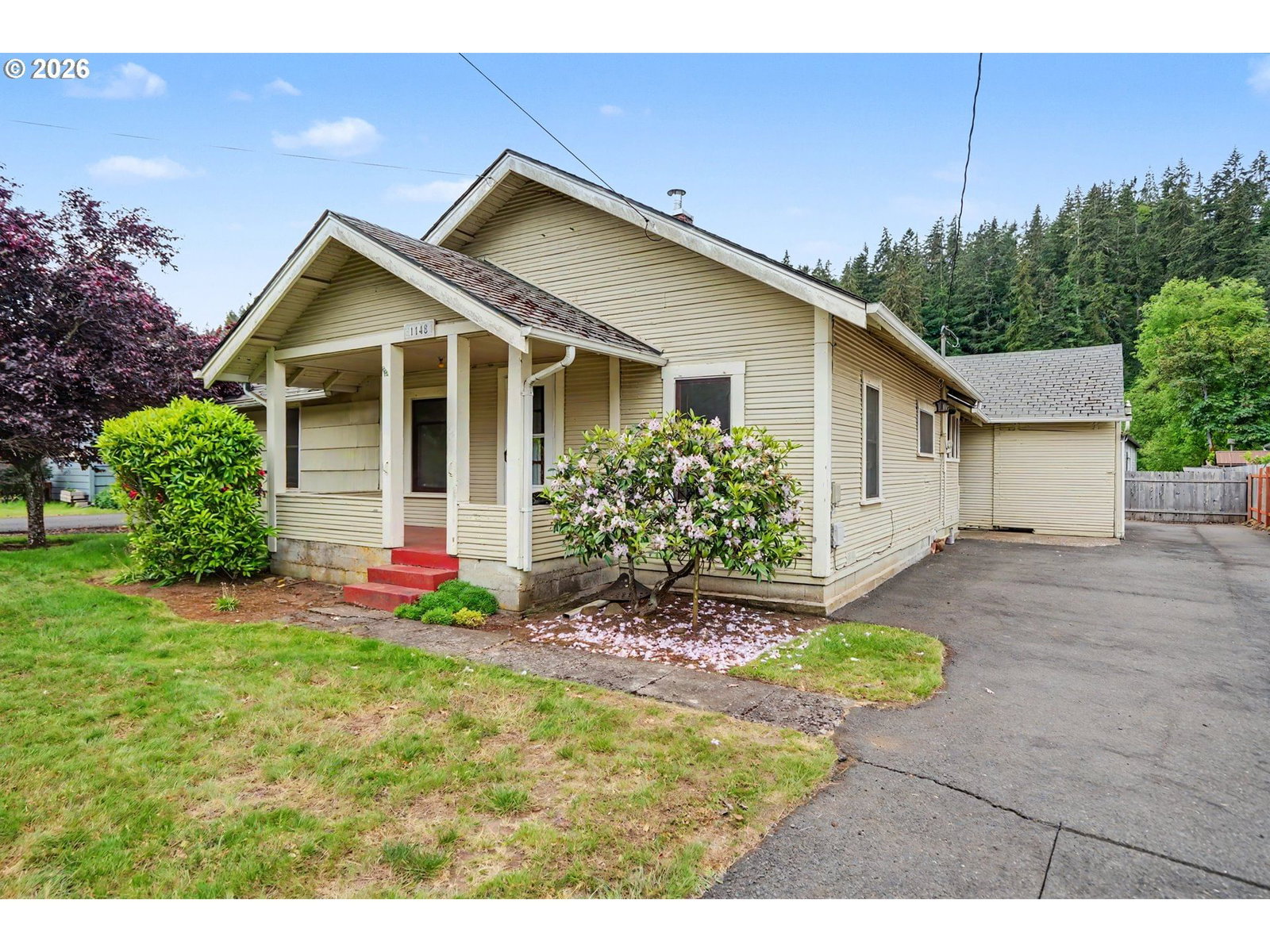 Listing photo 1 of 6