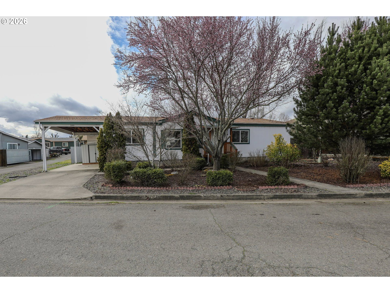 Primary listing photo, 189 BOBWHITE ST, Roseburg, OR, 97471