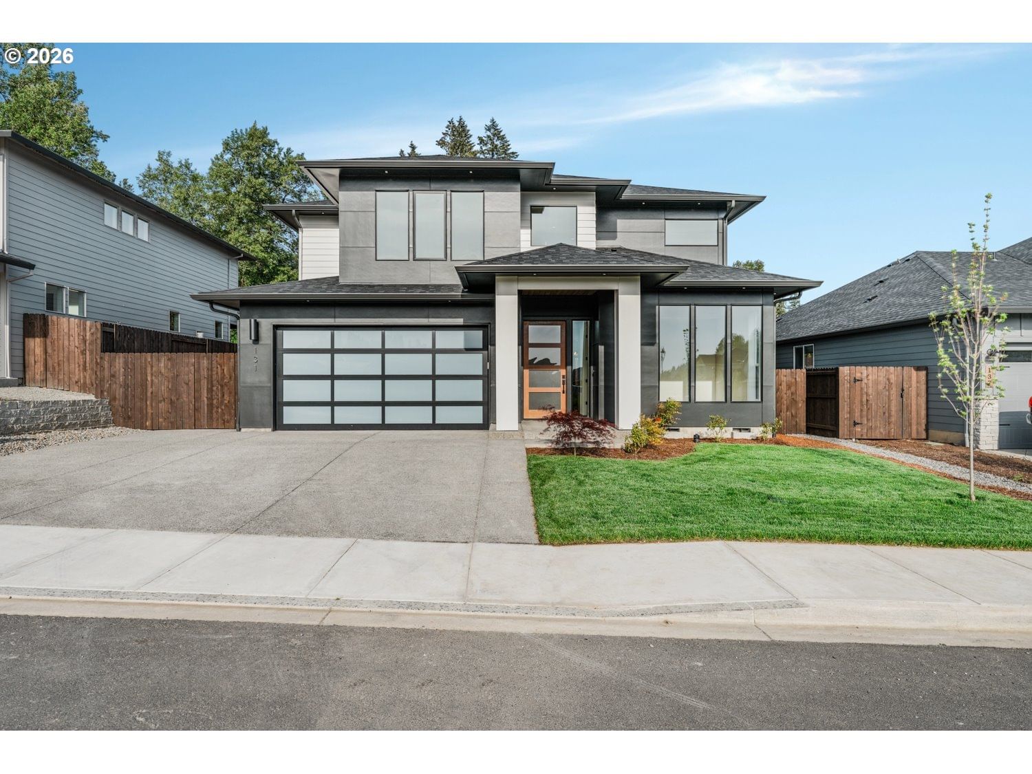 Listing photo 1 of 6
