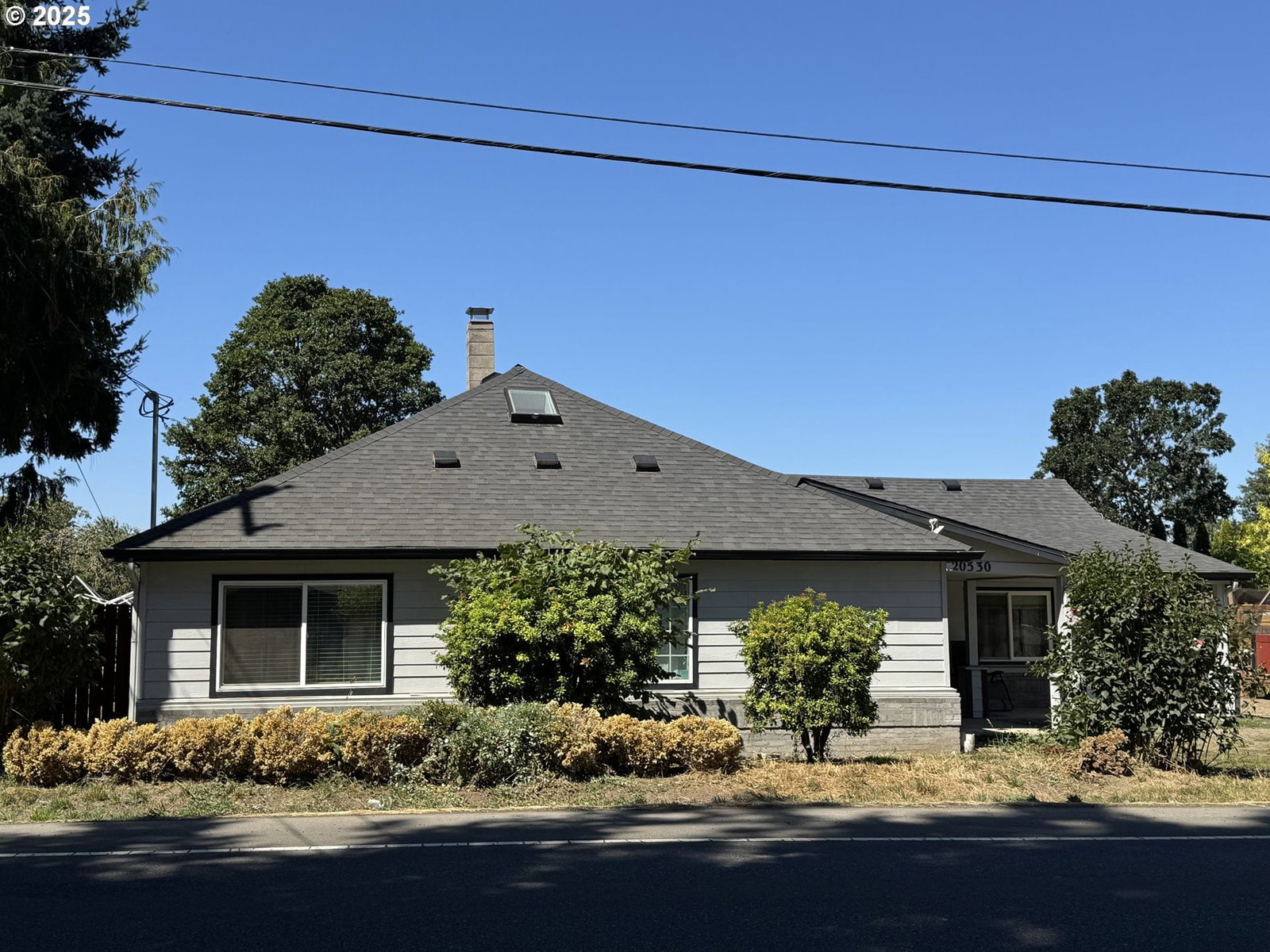Listing photo 1 of 6