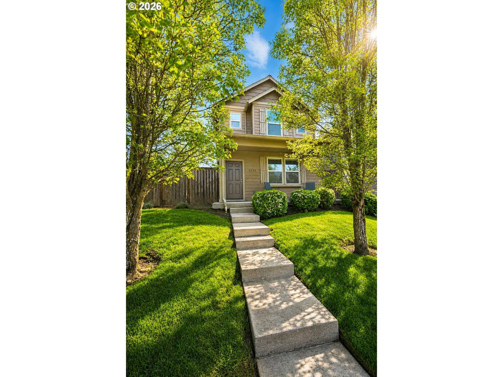 Listing photo 1 of 6