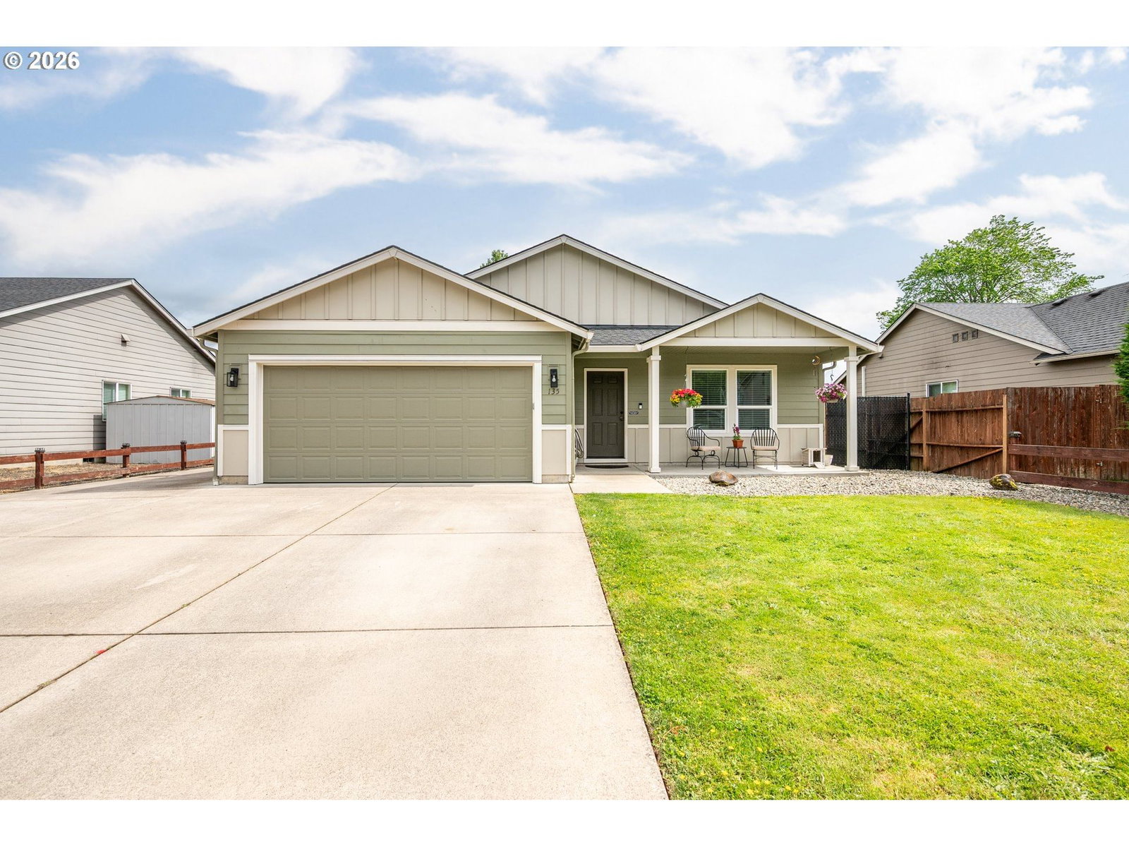 Listing photo 1 of 6