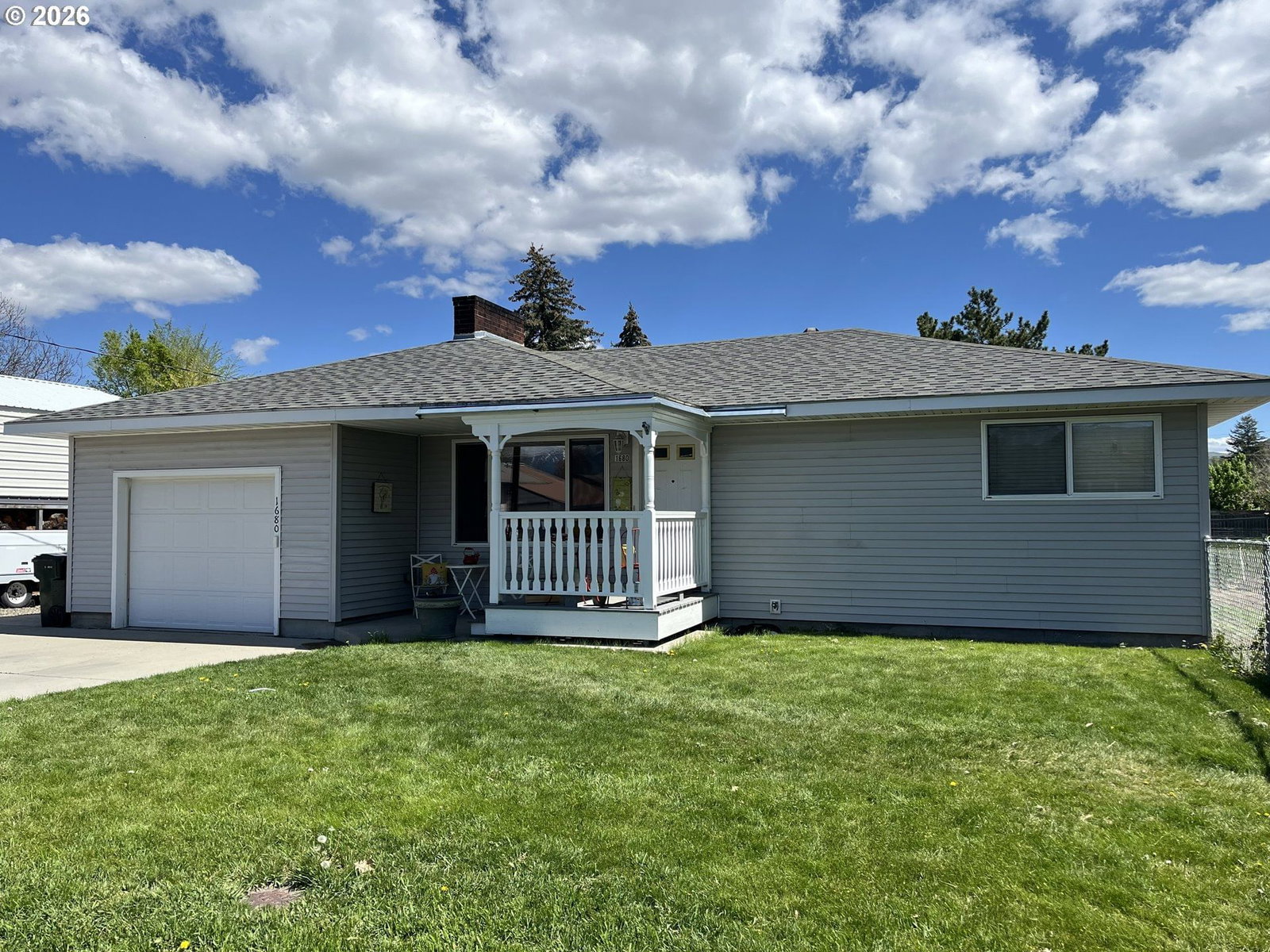 Listing photo 1 of 6