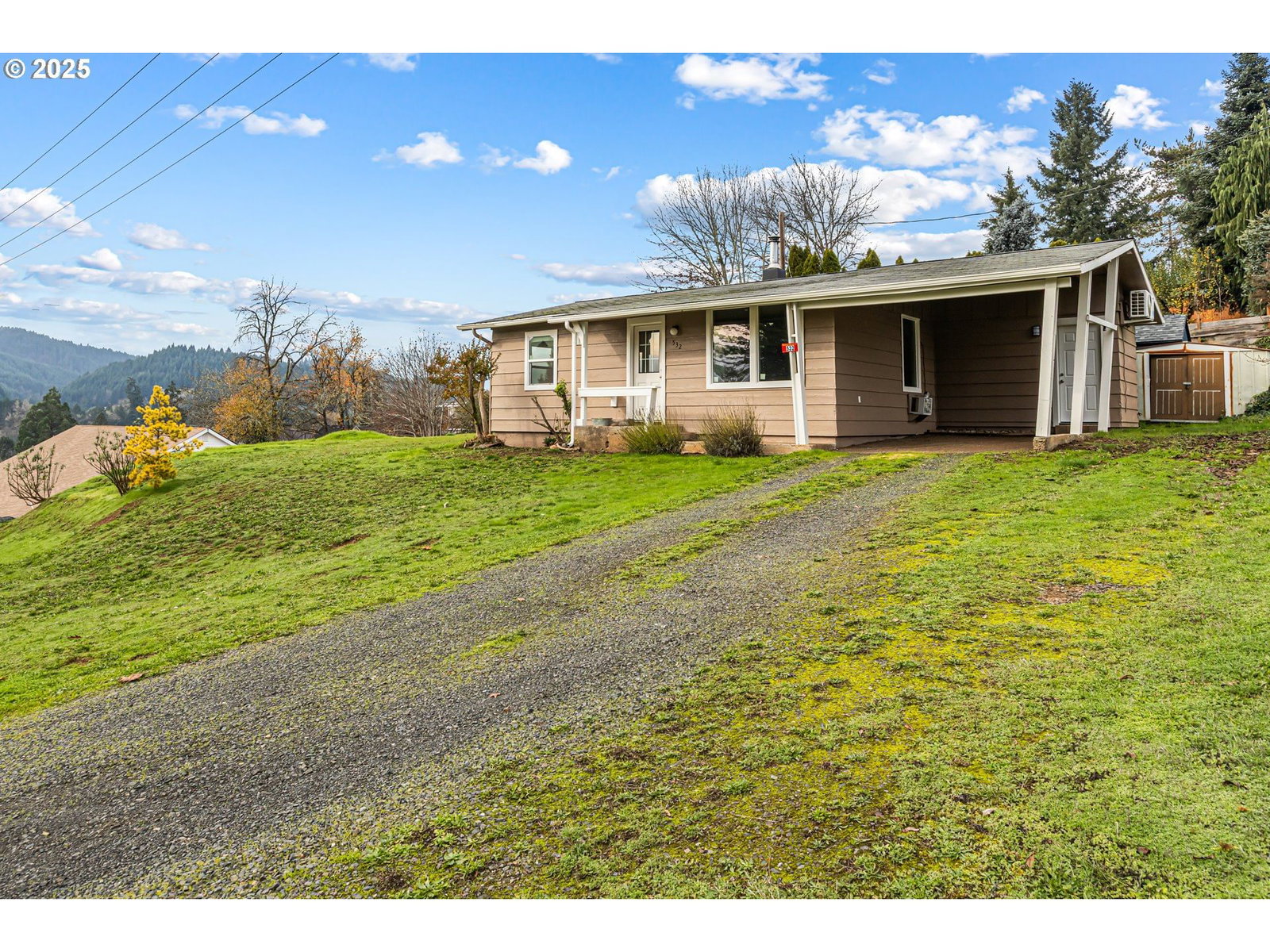 Listing photo 1 of 6