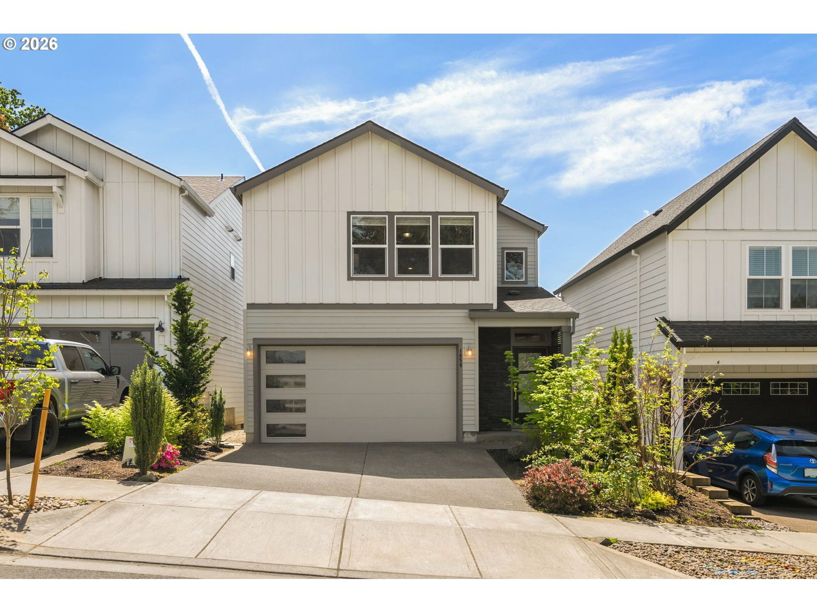Listing photo 1 of 6