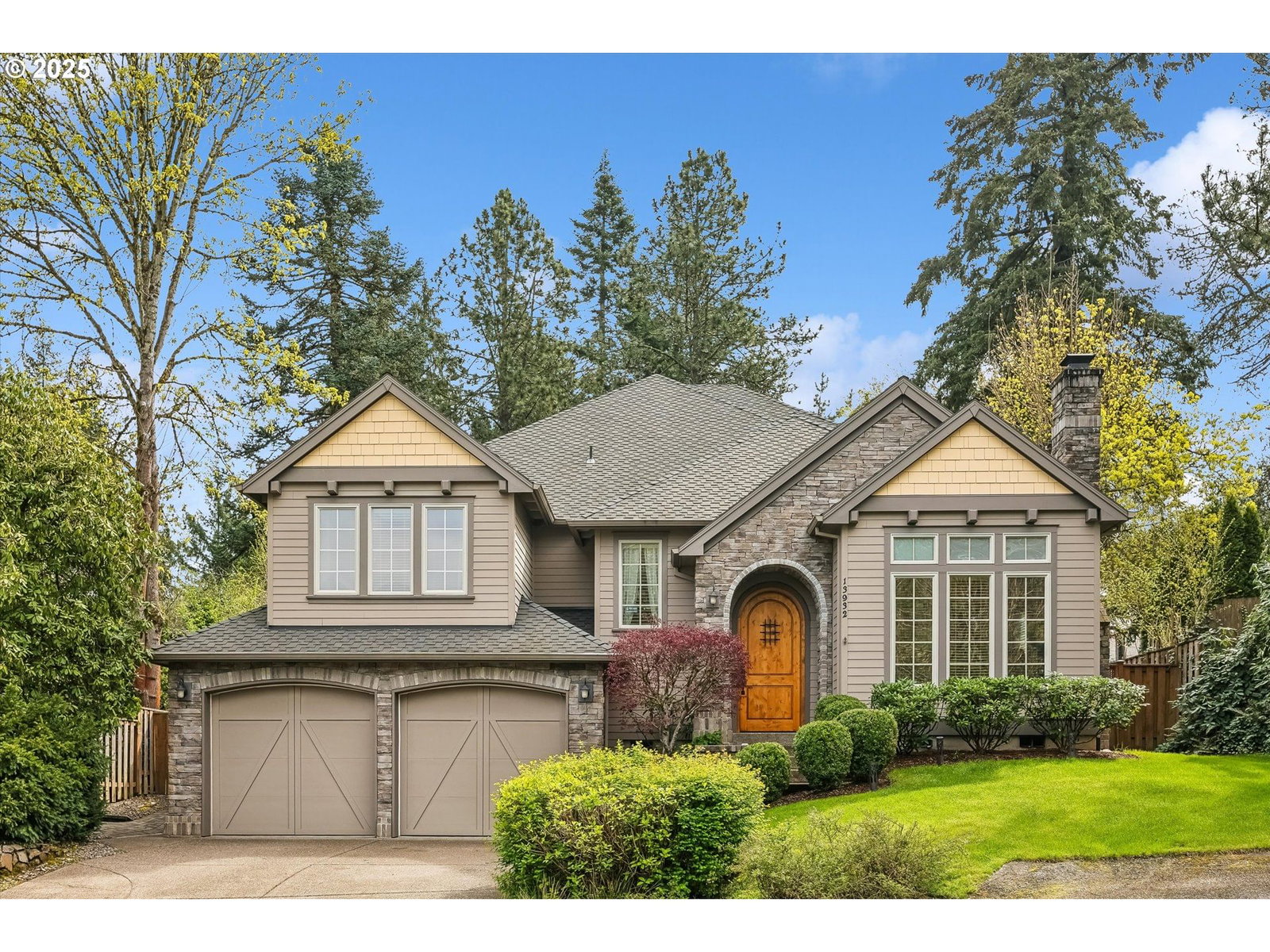 Primary listing photo, 13932 SUNDELEAF DR, Lake Oswego, OR, 97034