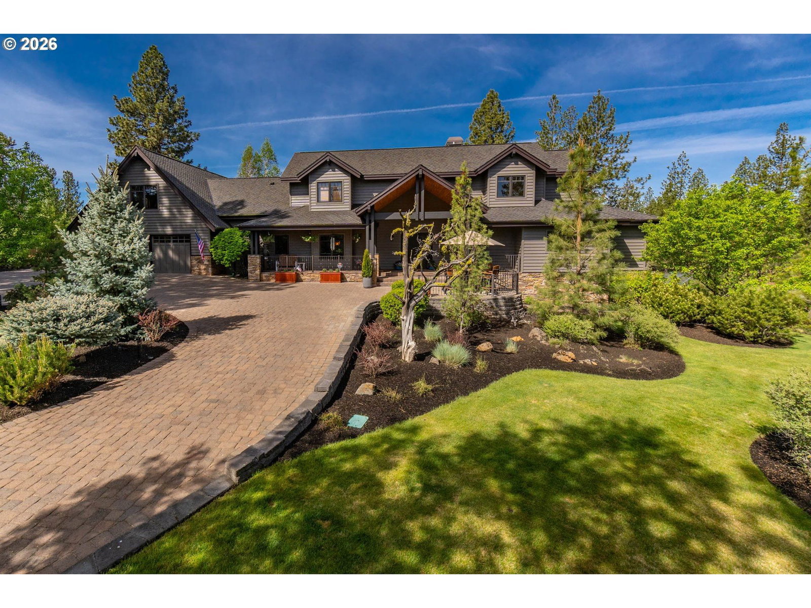 Listing photo 1 of 6