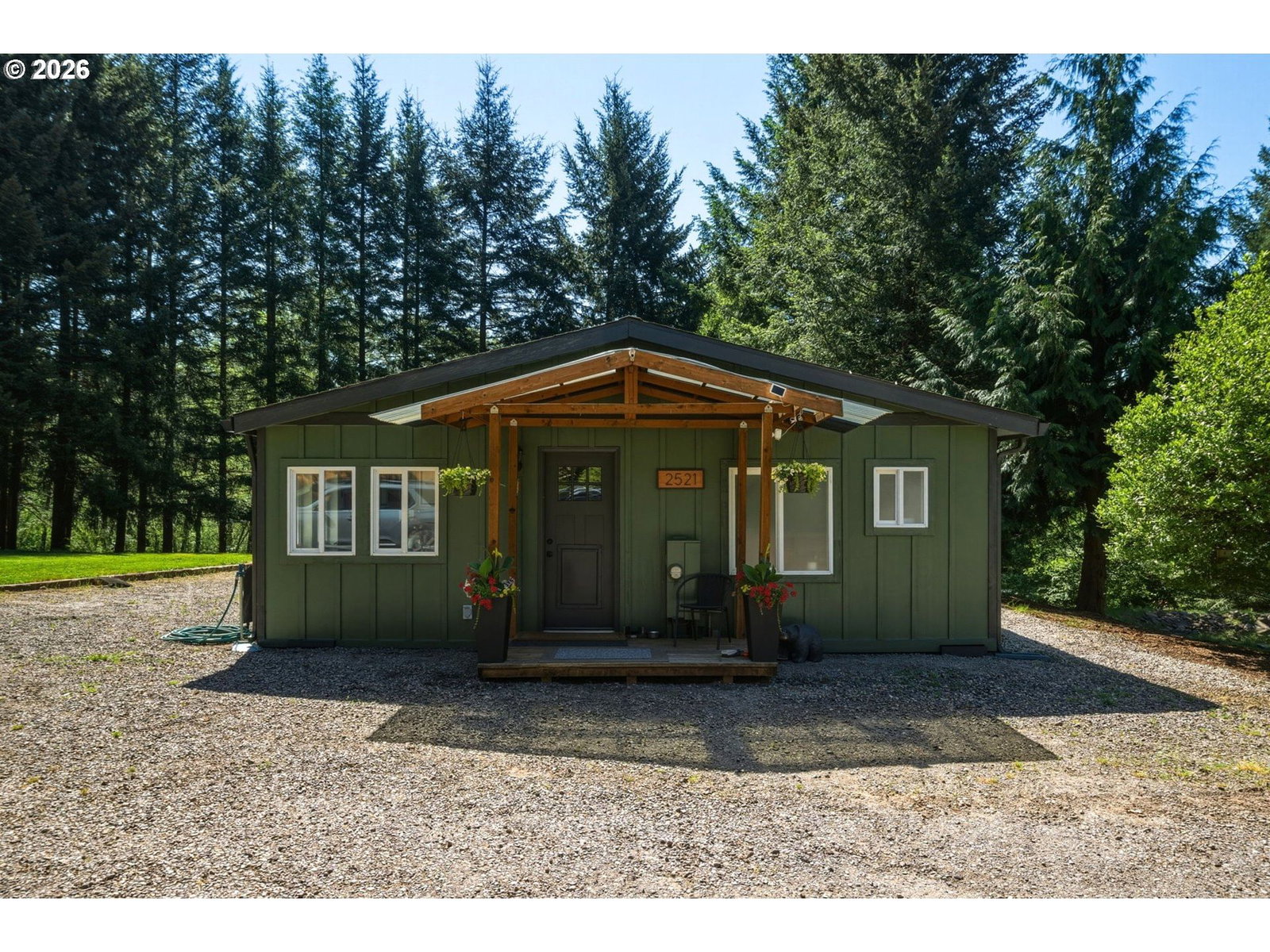 Listing photo 1 of 6