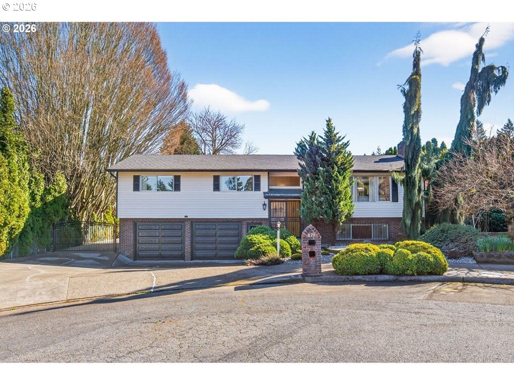 820 NE 168TH PL