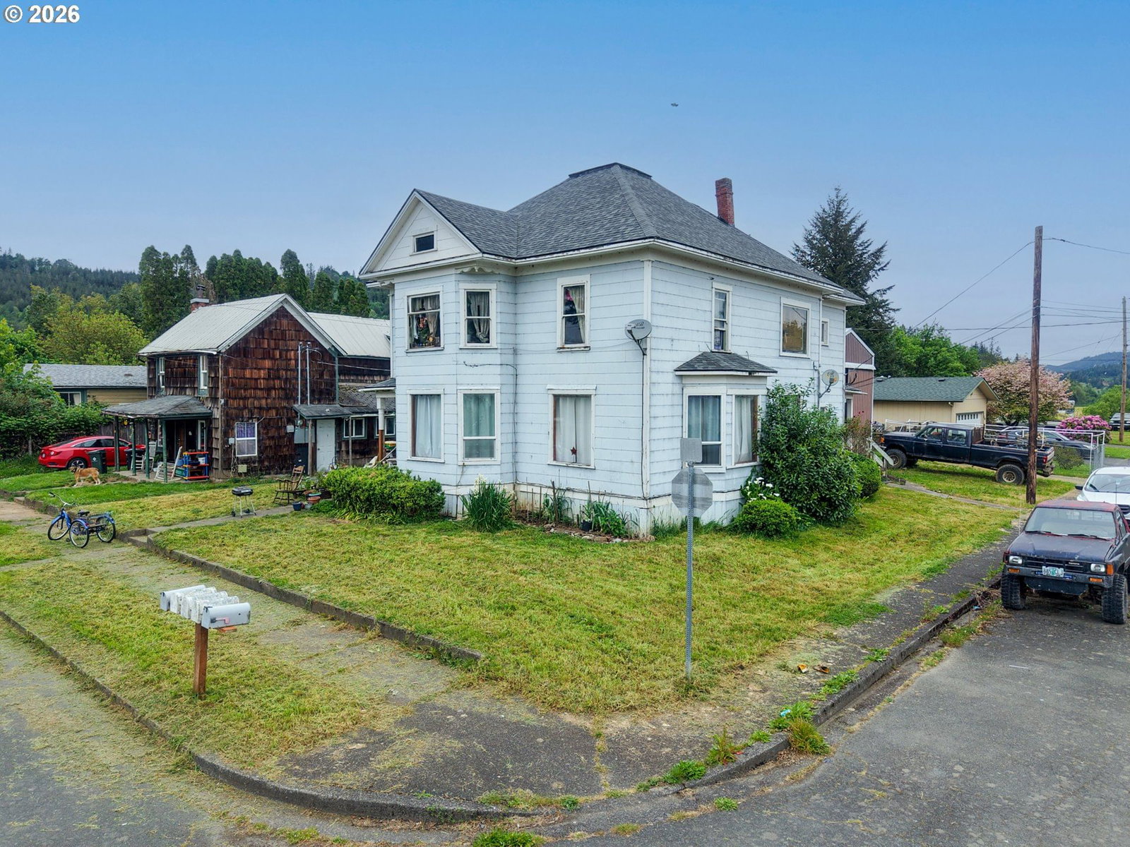 Listing photo 1 of 6