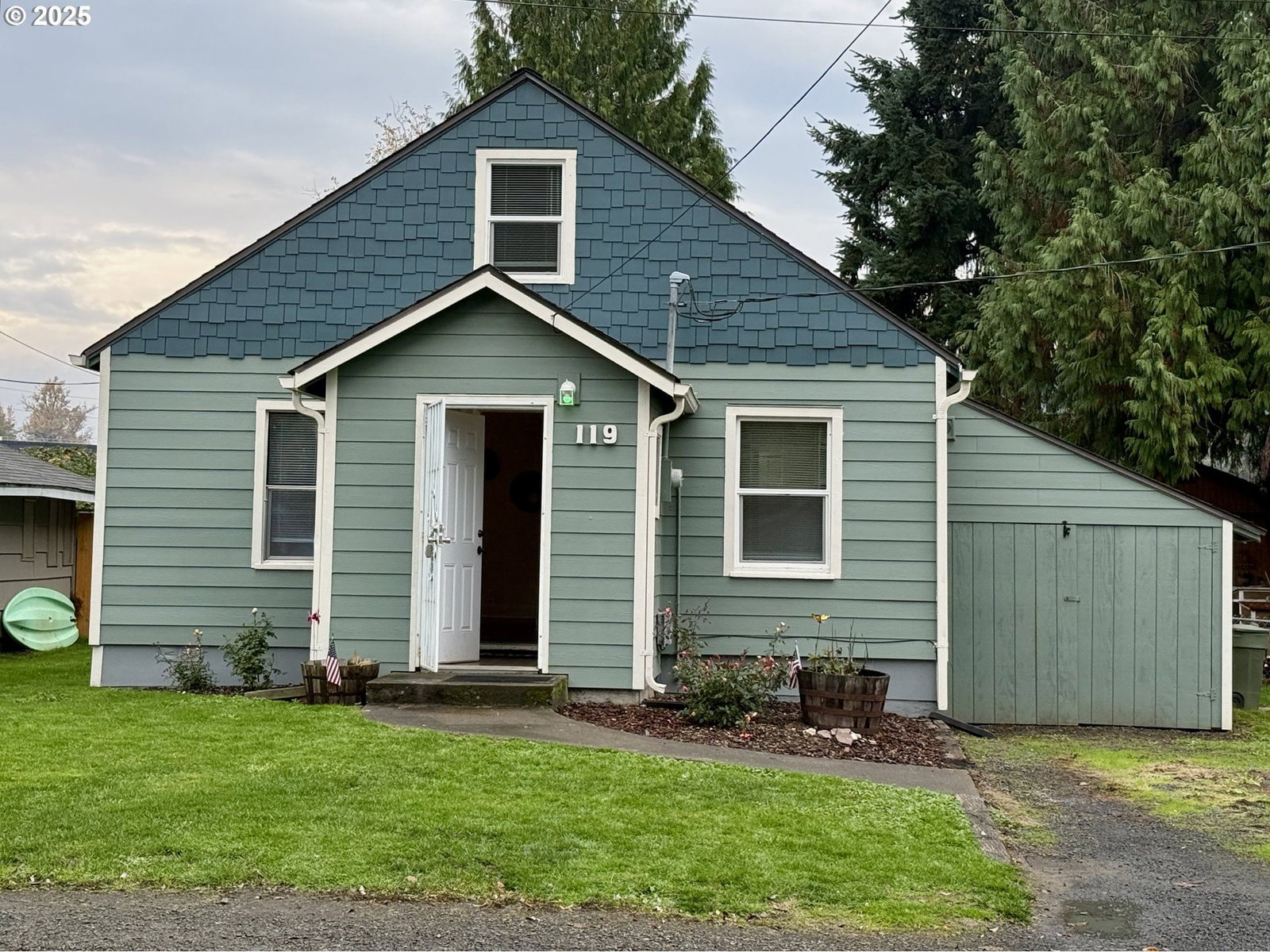 Primary listing photo, 119 WILLIAMS AVE, Kelso, WA, 98626