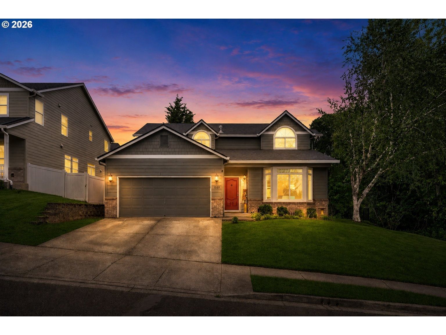 1509 N HERON DR