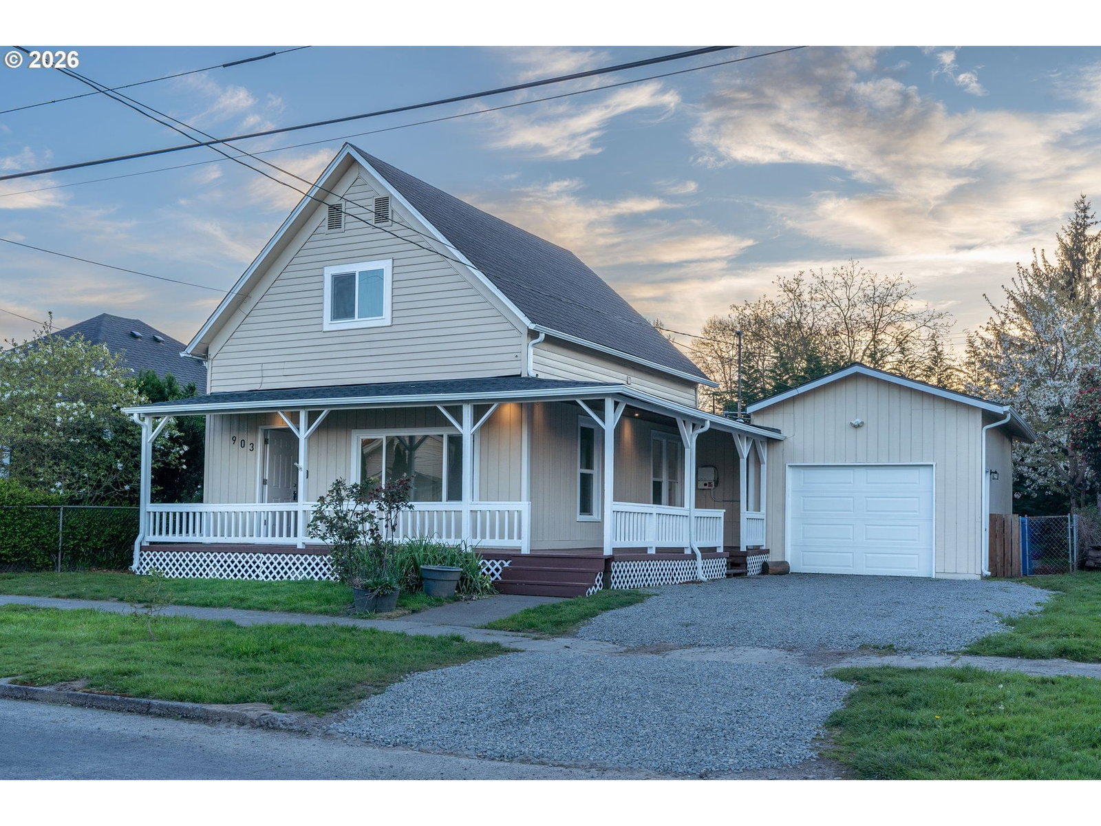 Primary listing photo, 903 S 3RD AVE, Kelso, WA, 98626