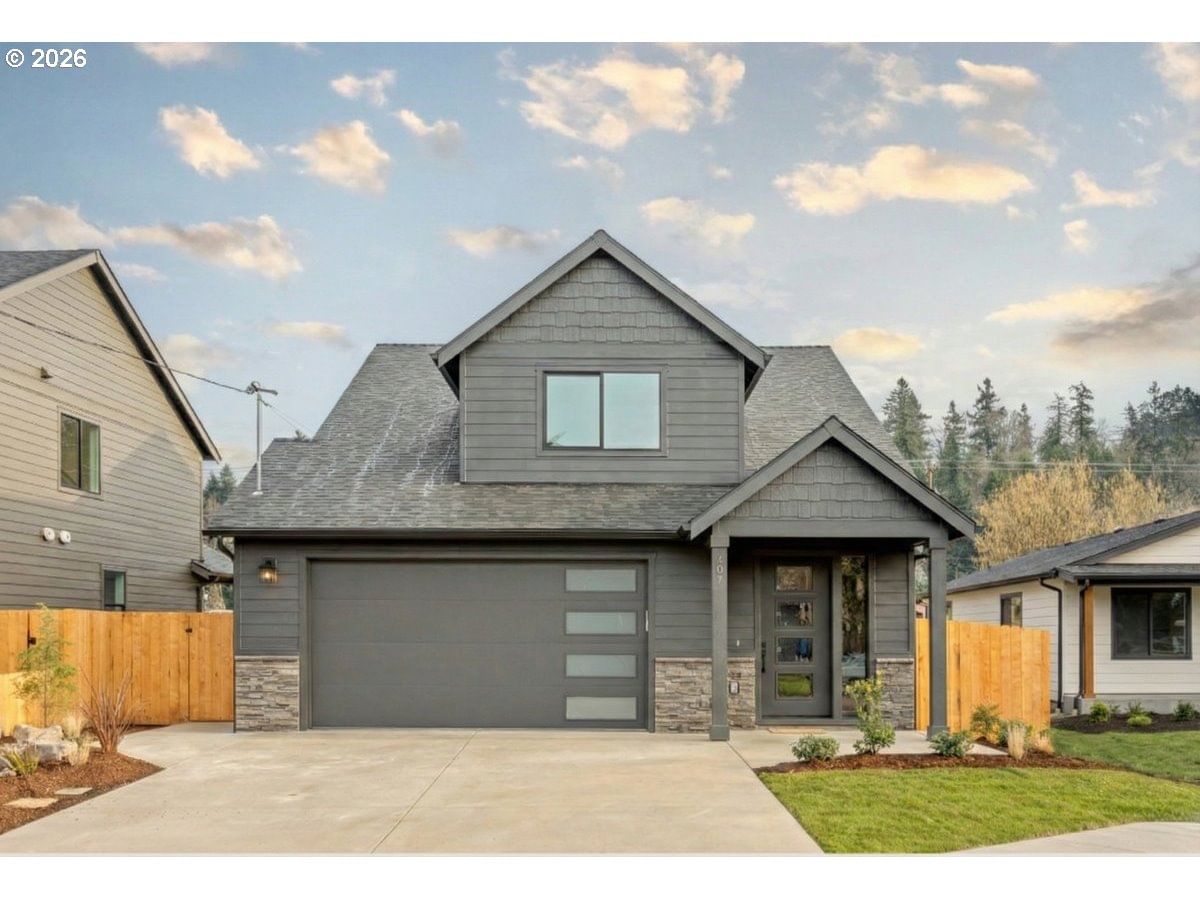 Primary listing photo, 407 S 1ST ST, Silverton, OR, 97381