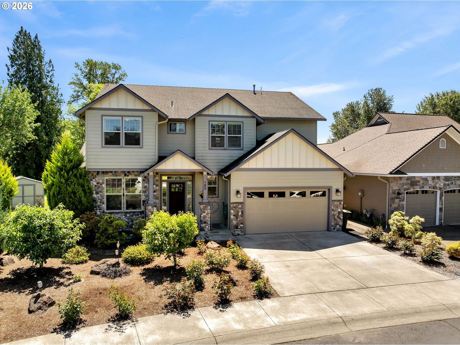 Listing photo 1 of 6