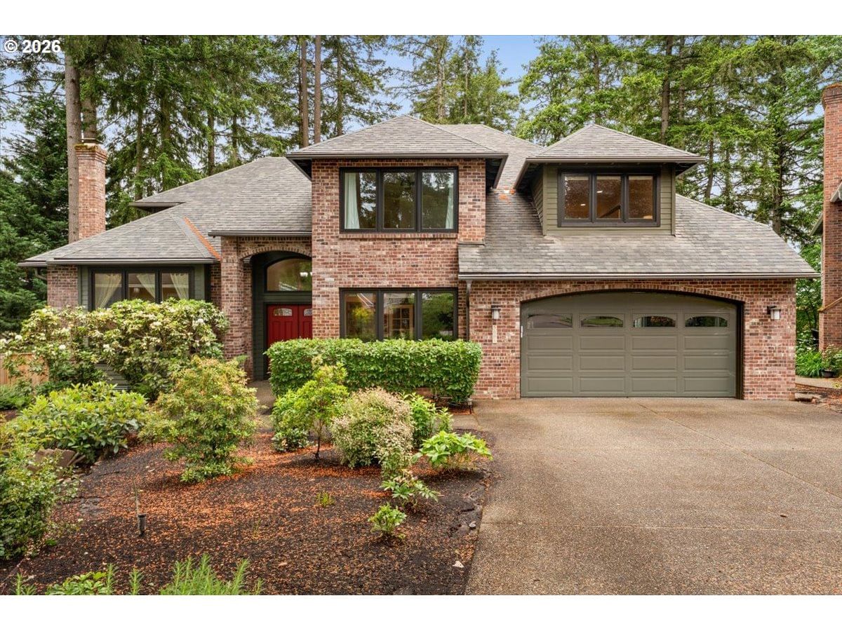 Listing photo 1 of 6