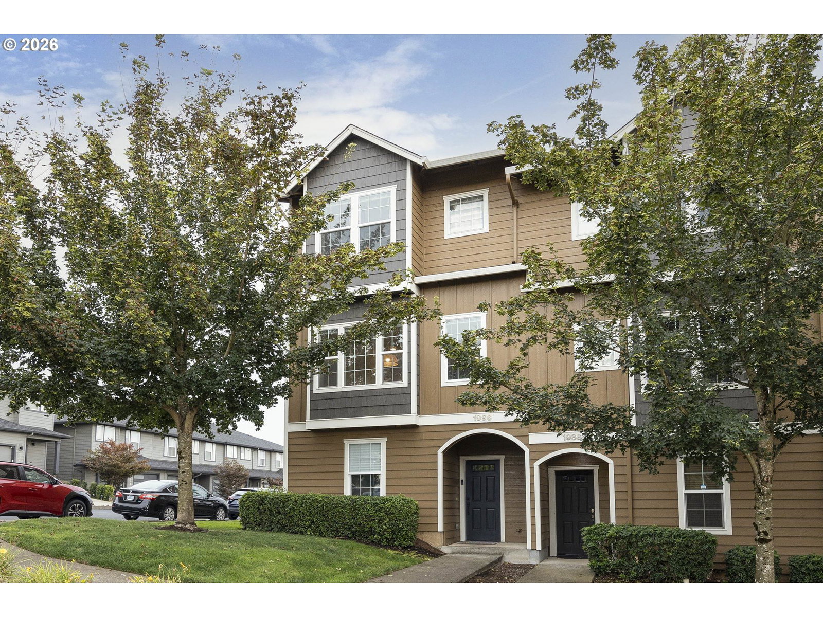 Listing photo 1 of 6