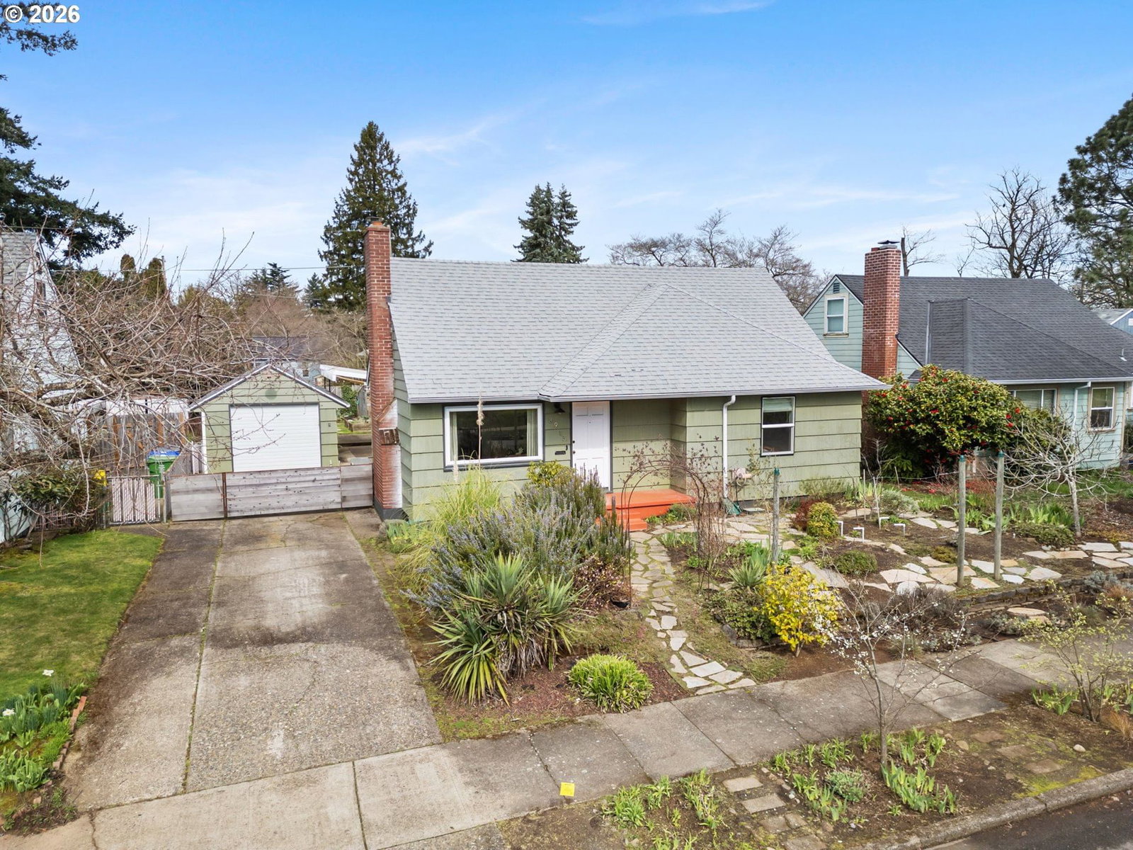 Primary listing photo, 8913 SE CLAY ST, Portland, OR, 97216