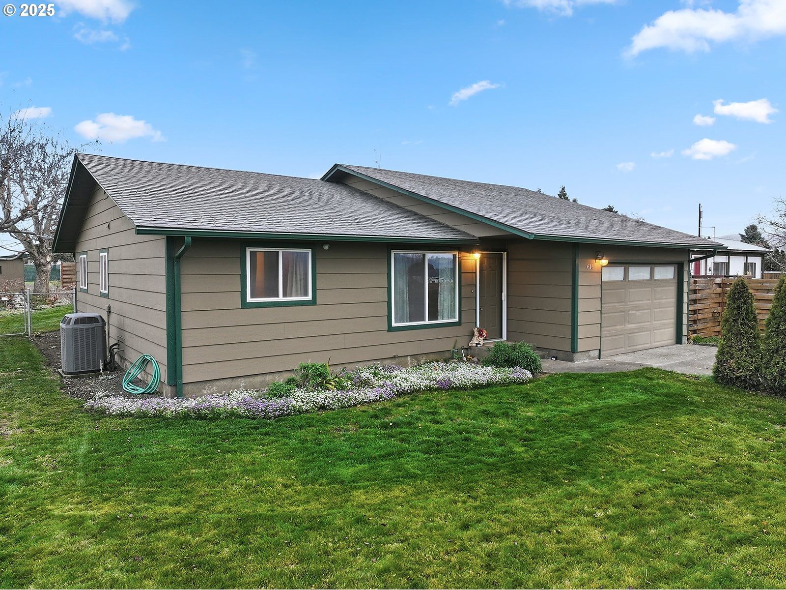 Primary listing photo, 616 D ST, Dallesport, WA, 98617