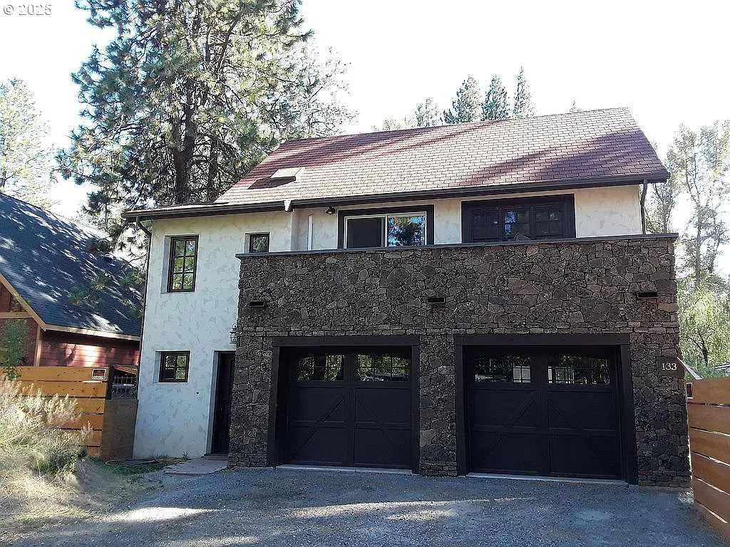 Listing photo 1 of 1