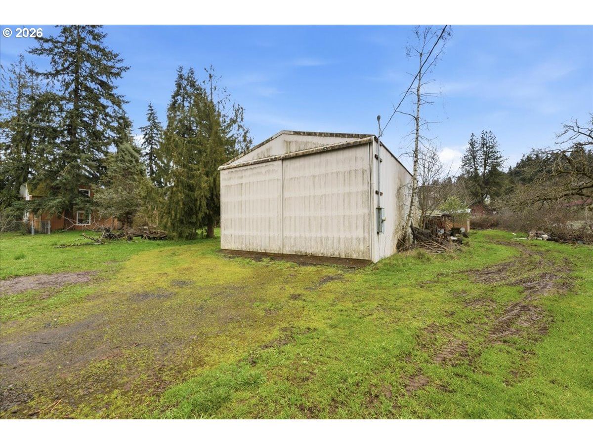 Listing photo 1 of 6
