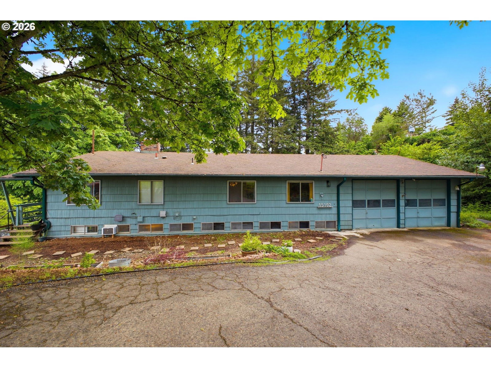 Listing photo 1 of 6