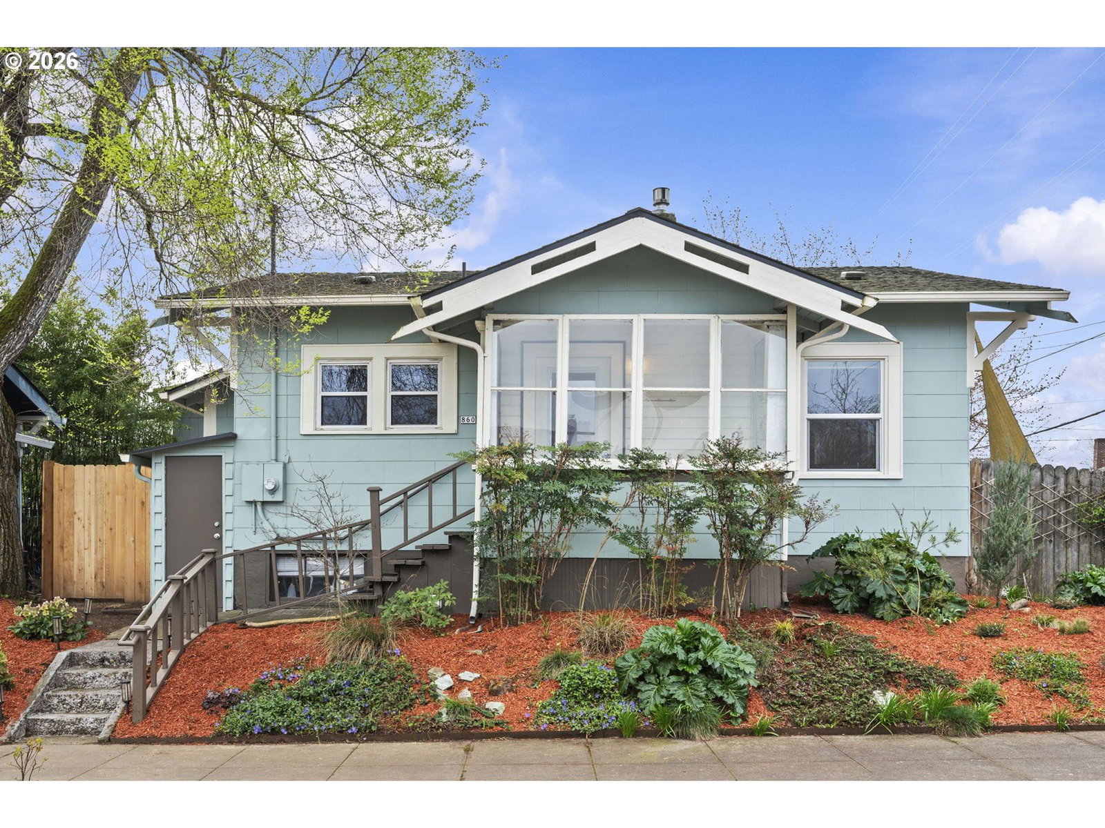 Primary listing photo, 860 N HOLLAND ST, Portland, OR, 97217