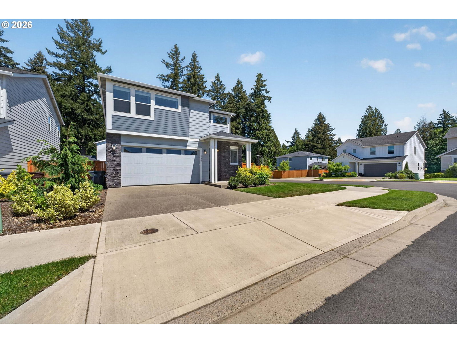 Listing photo 1 of 6