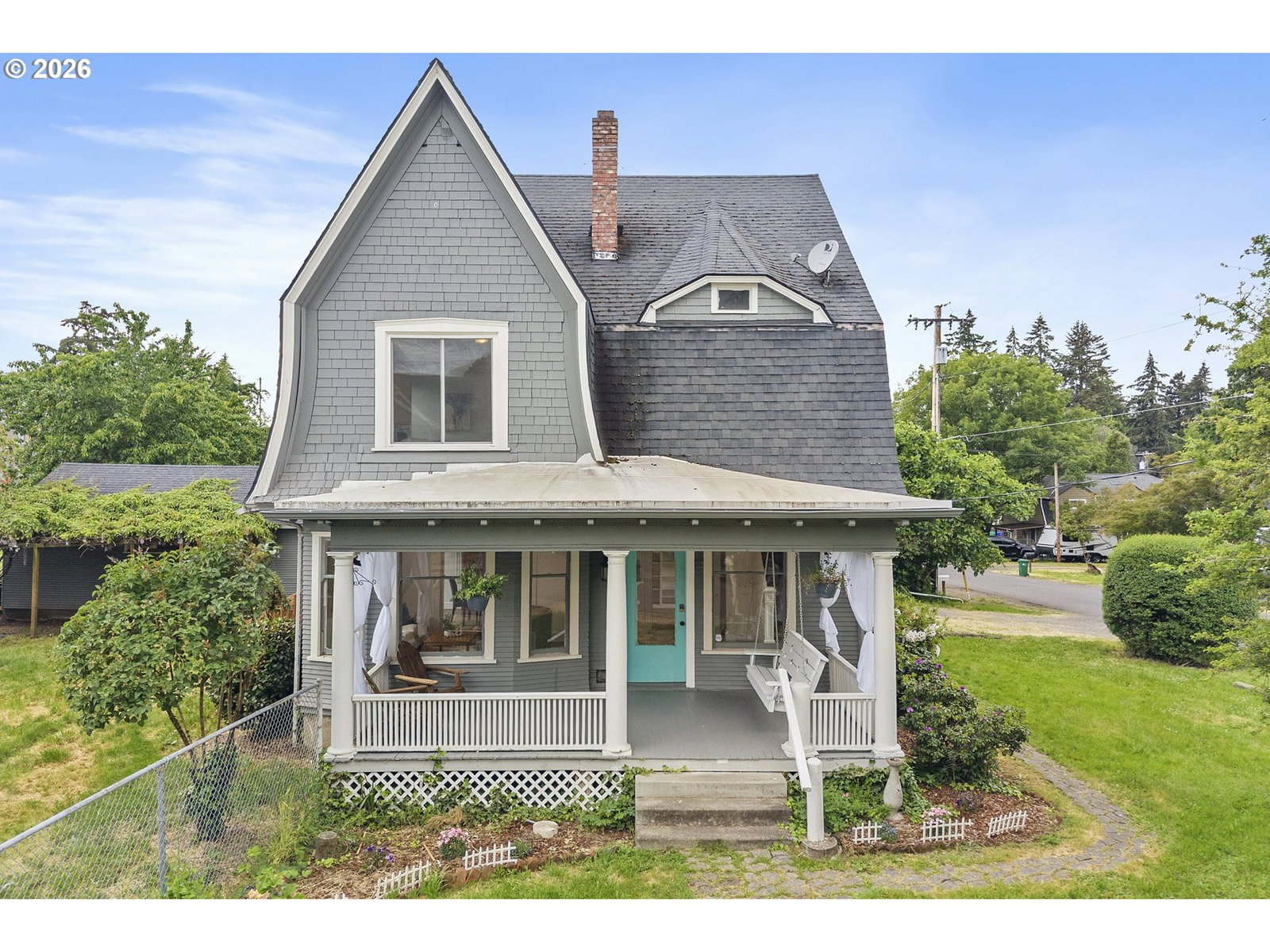 Listing photo 1 of 6
