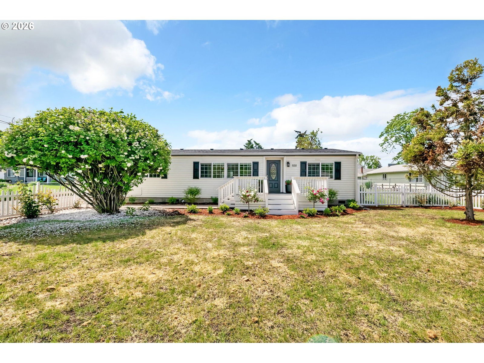 Listing photo 1 of 6