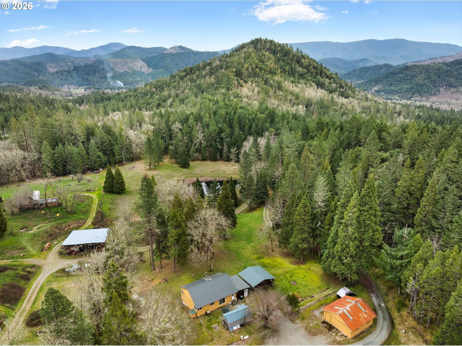 Listing photo 1 of 6