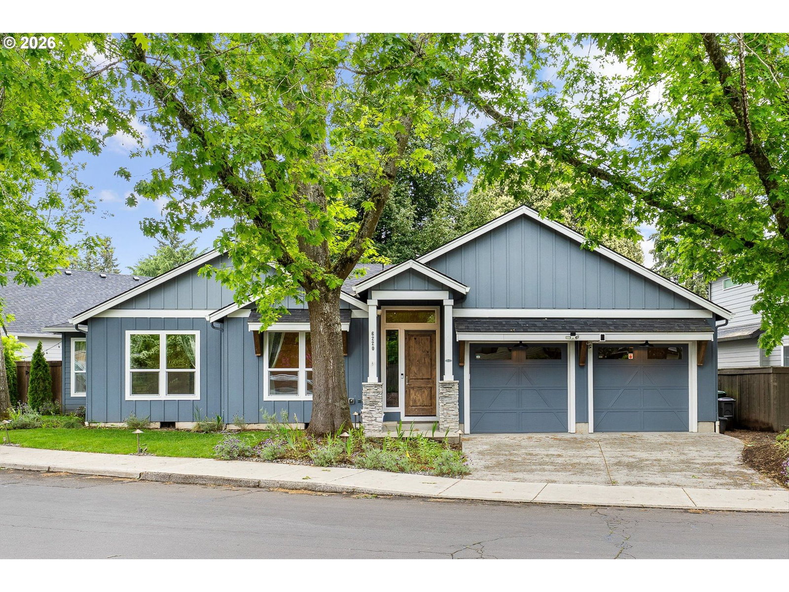 Listing photo 1 of 6