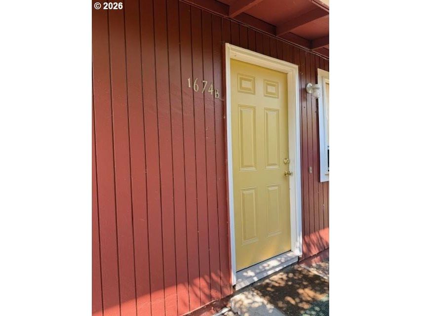 Primary listing photo, 1674 HAYES ST #B, Eugene, OR, 97402