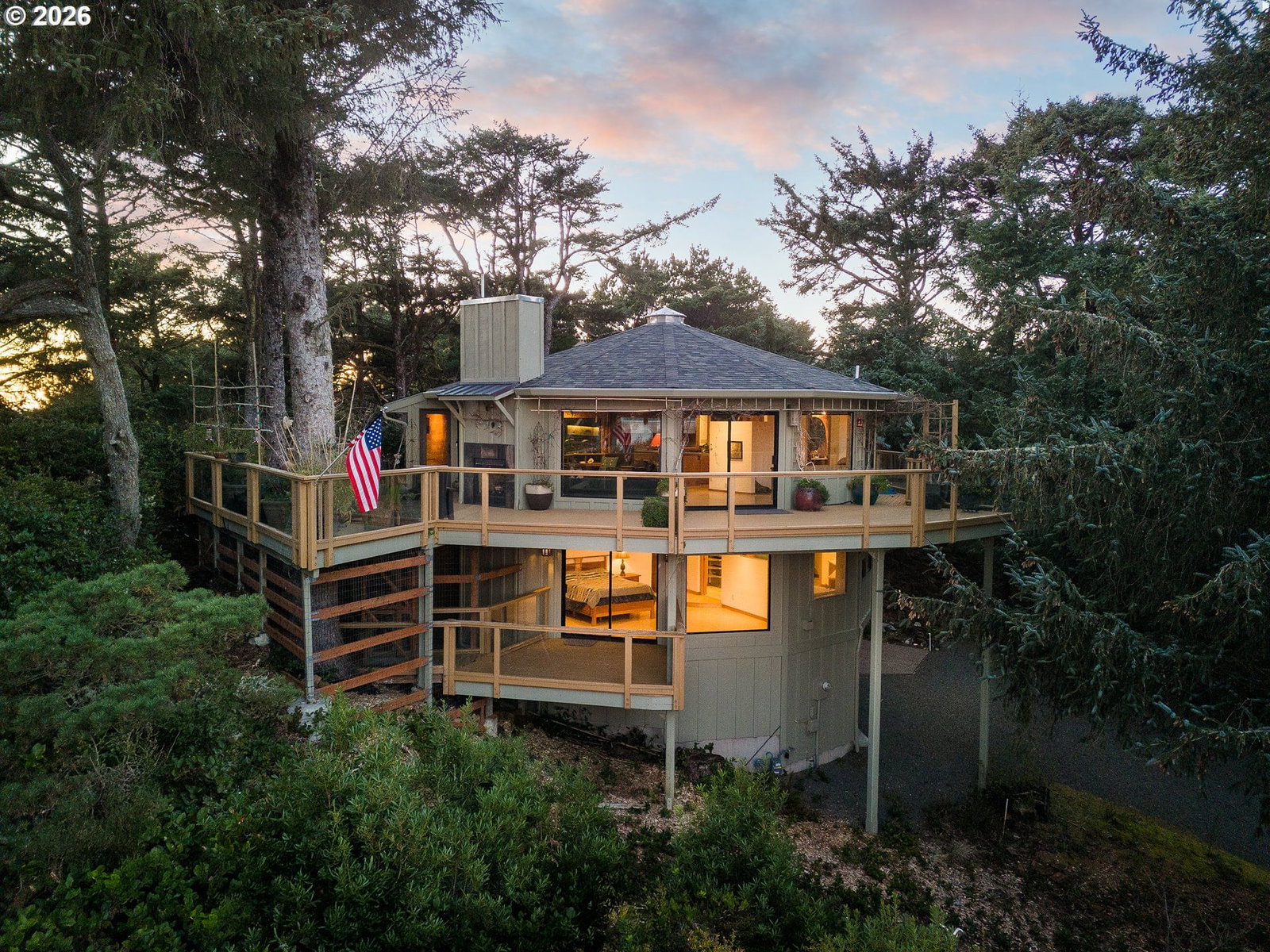 Primary listing photo, 27 DUNE POINT LN, Gleneden Beach, OR, 97388