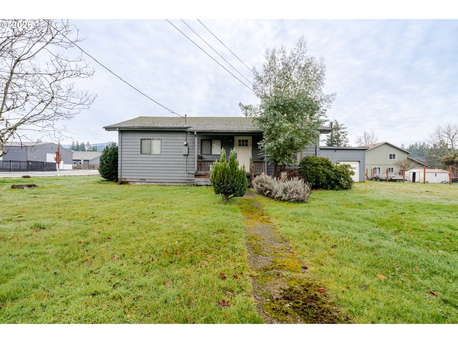 Listing photo 1 of 6