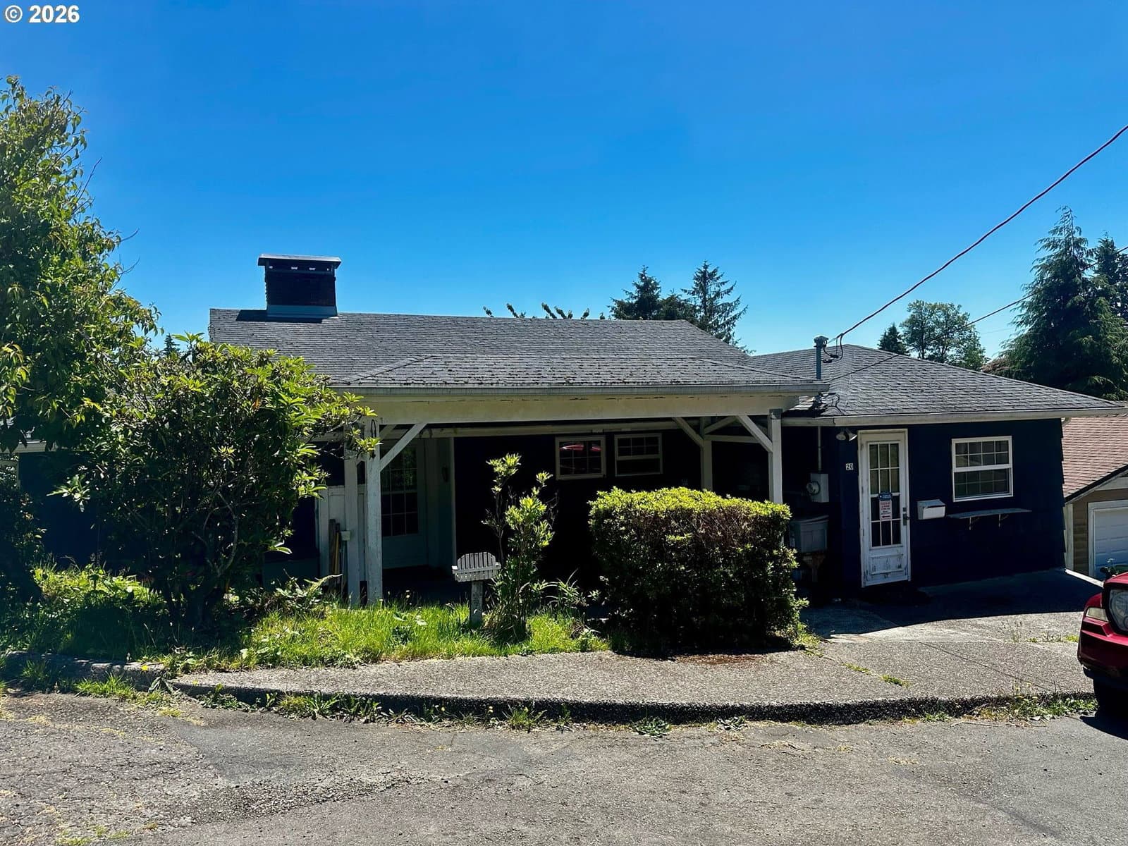 Listing photo 1 of 6