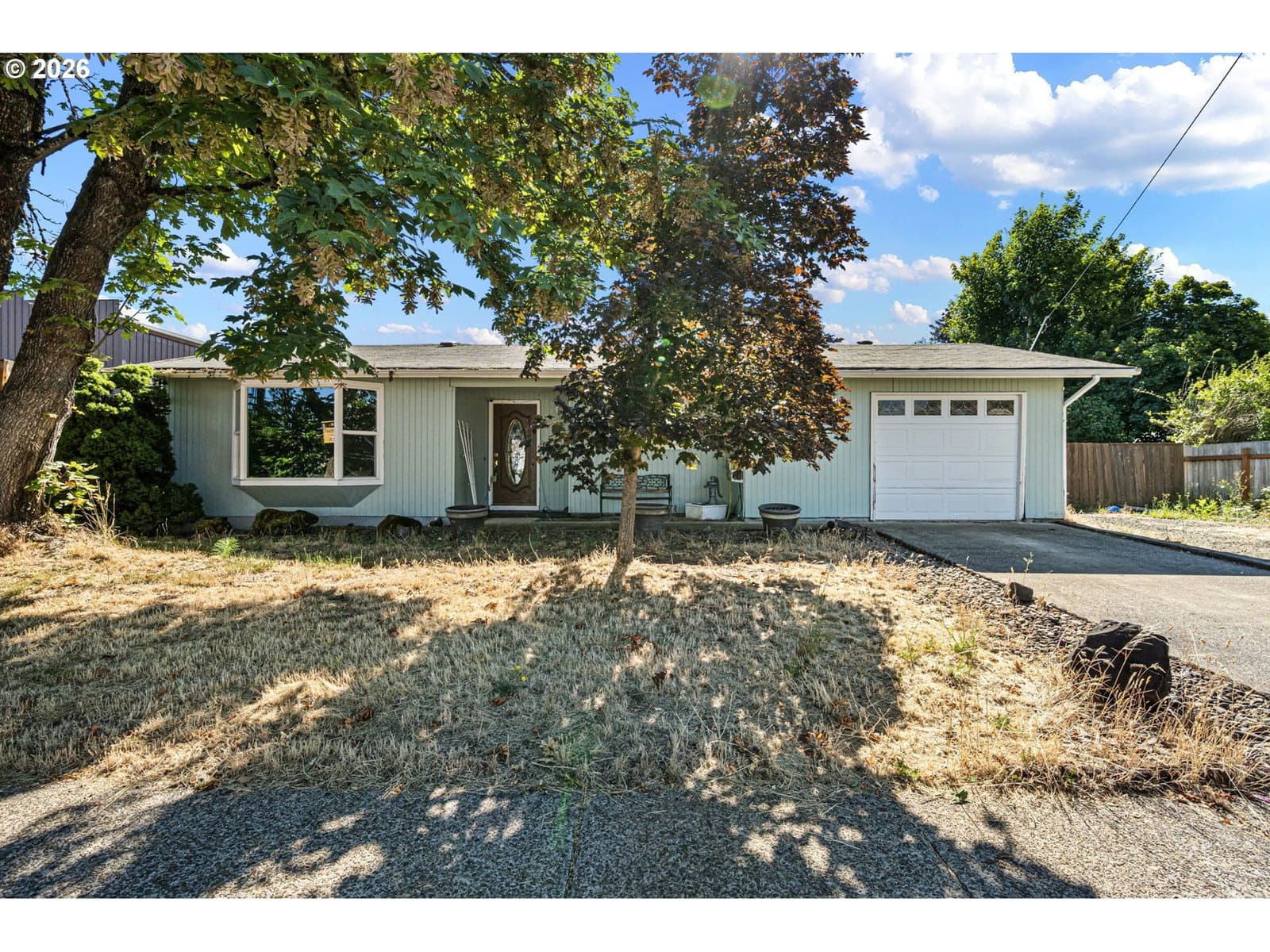 Listing photo 1 of 6