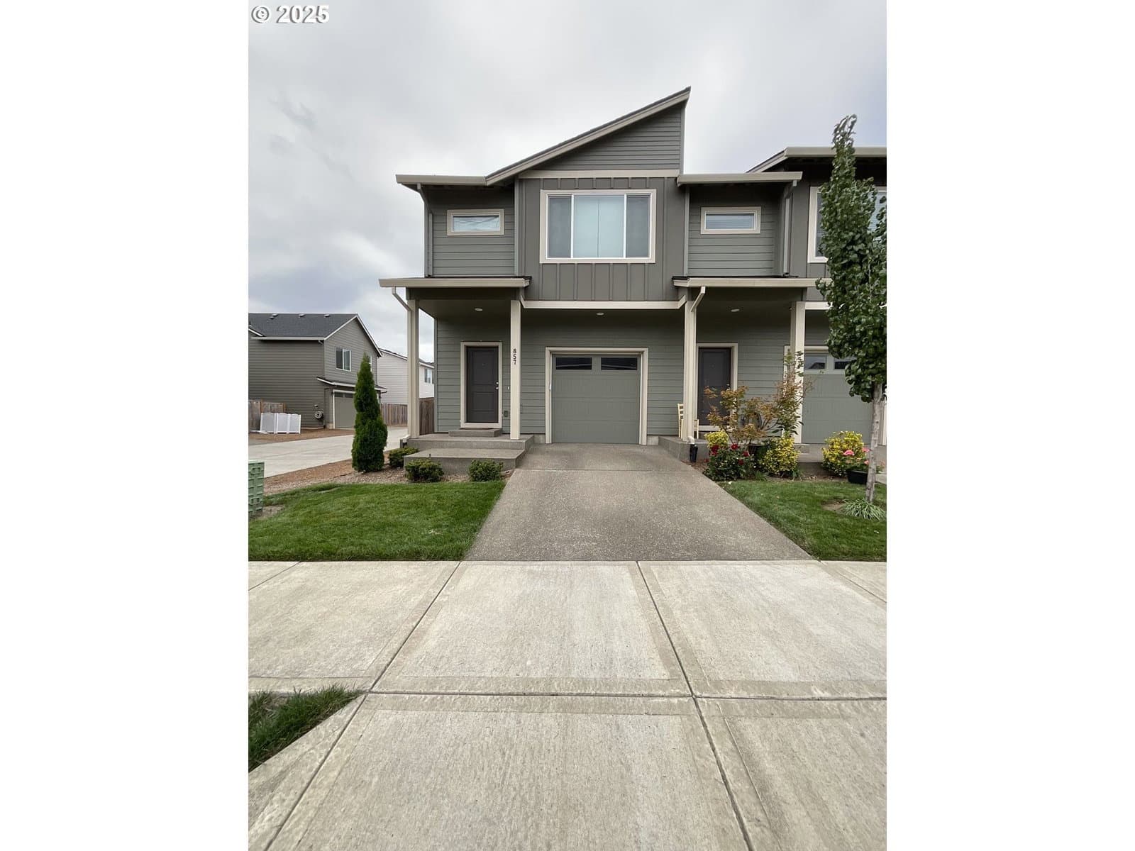 Listing photo 1 of 1