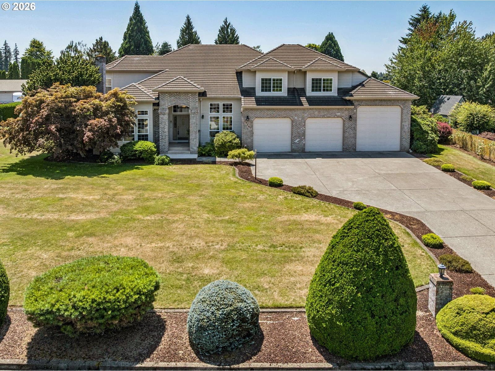 Listing photo 1 of 6