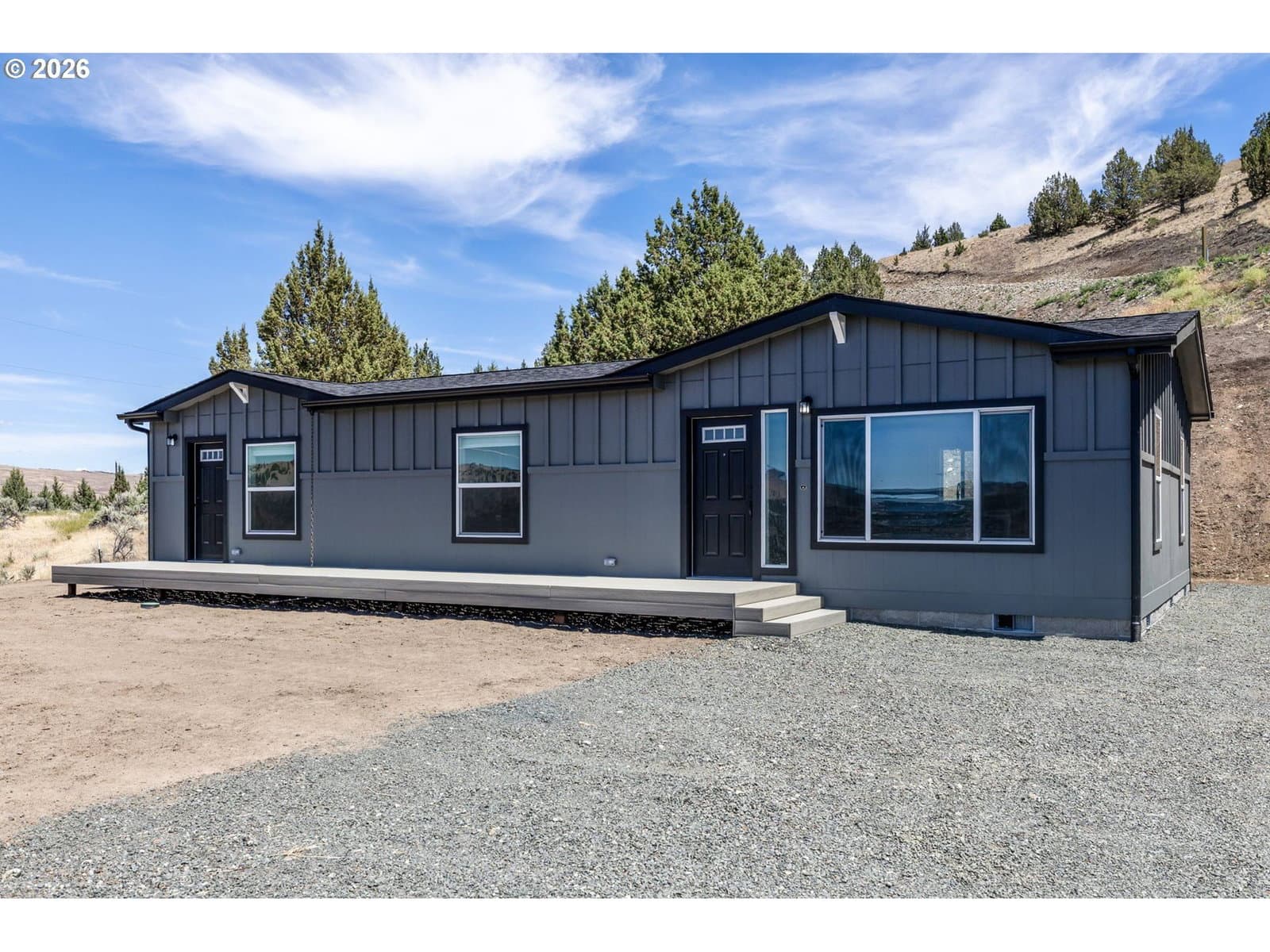 Listing photo 1 of 6