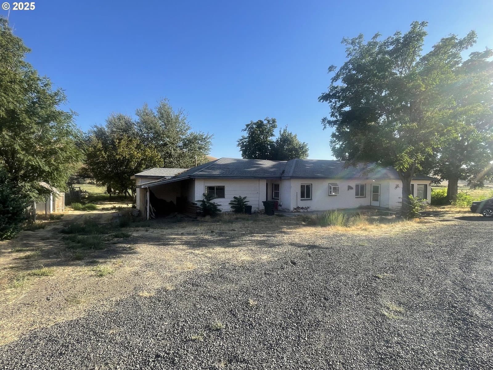 Listing photo 1 of 6