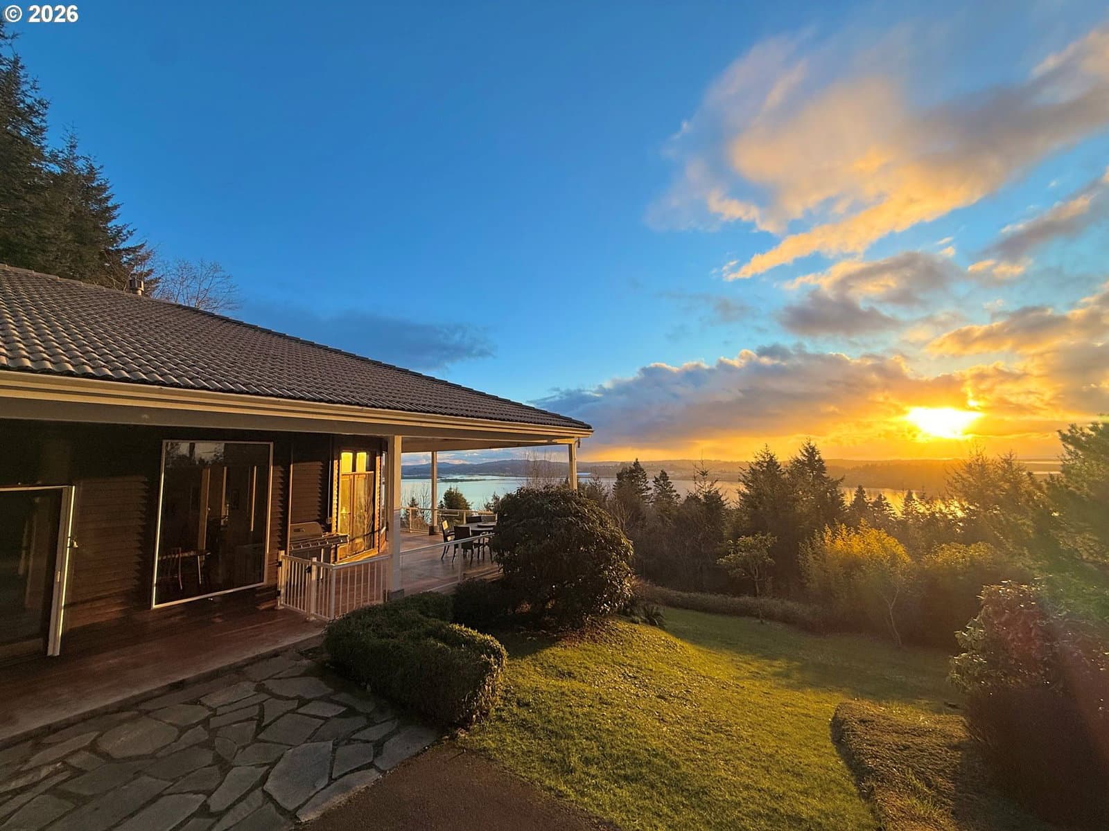 Primary listing photo, 93883 MAKAI LN, North Bend, OR, 97459