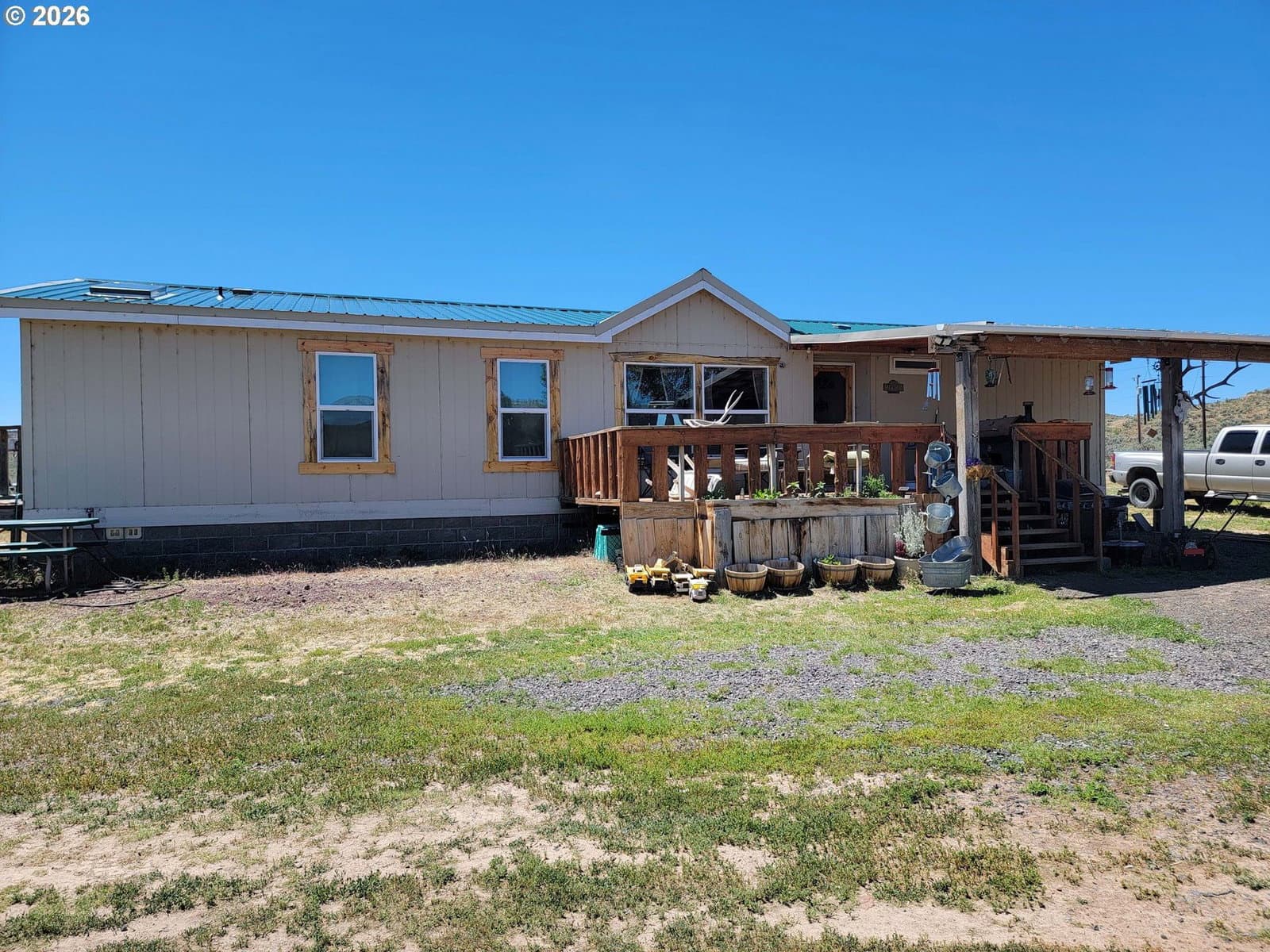 Listing photo 1 of 6