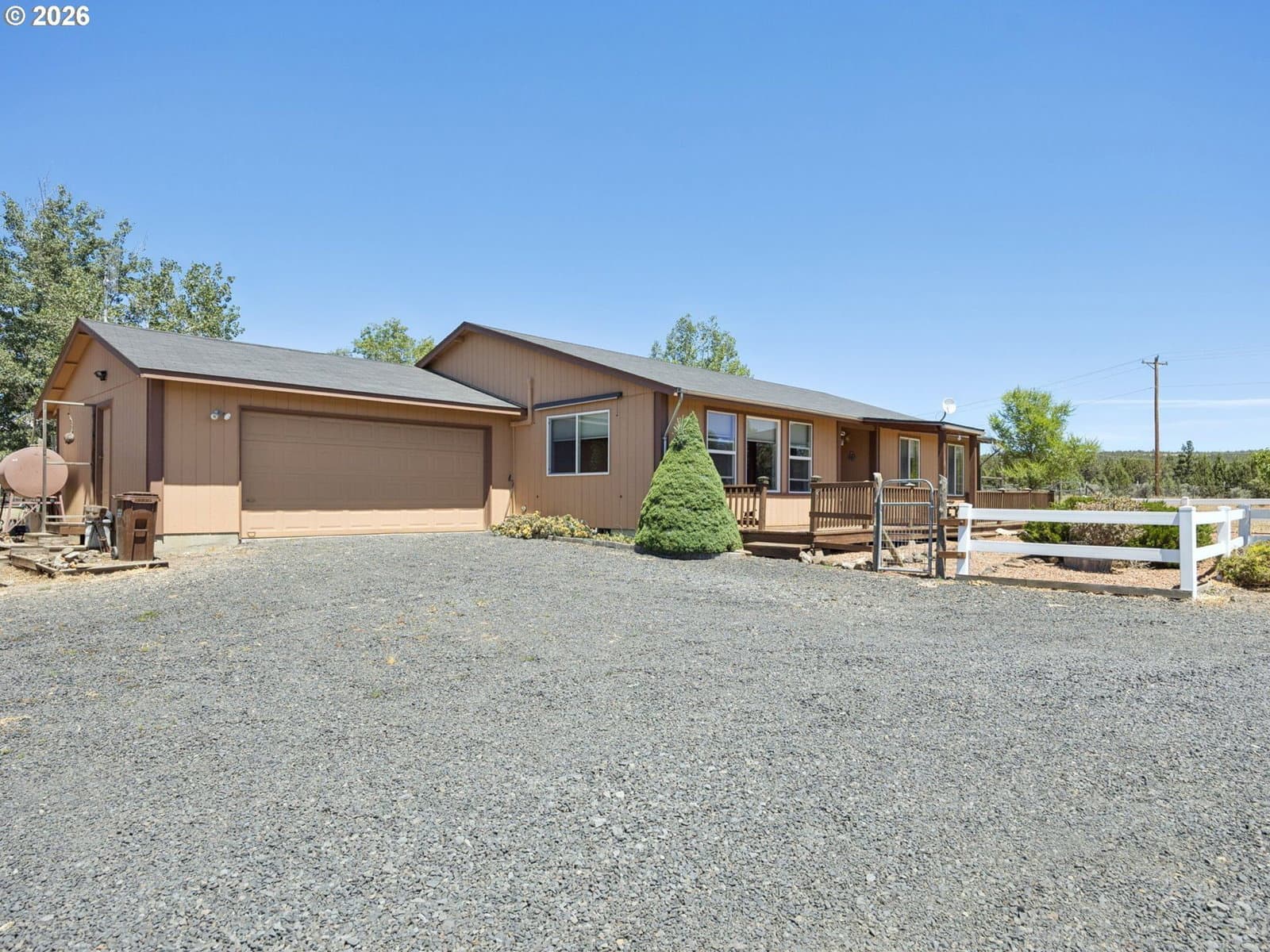 Listing photo 1 of 6