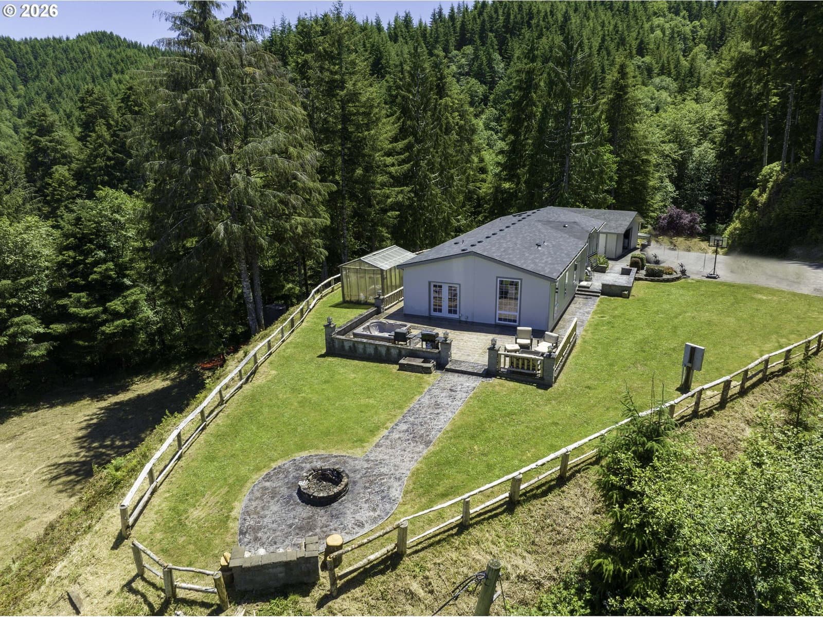 Listing photo 1 of 1