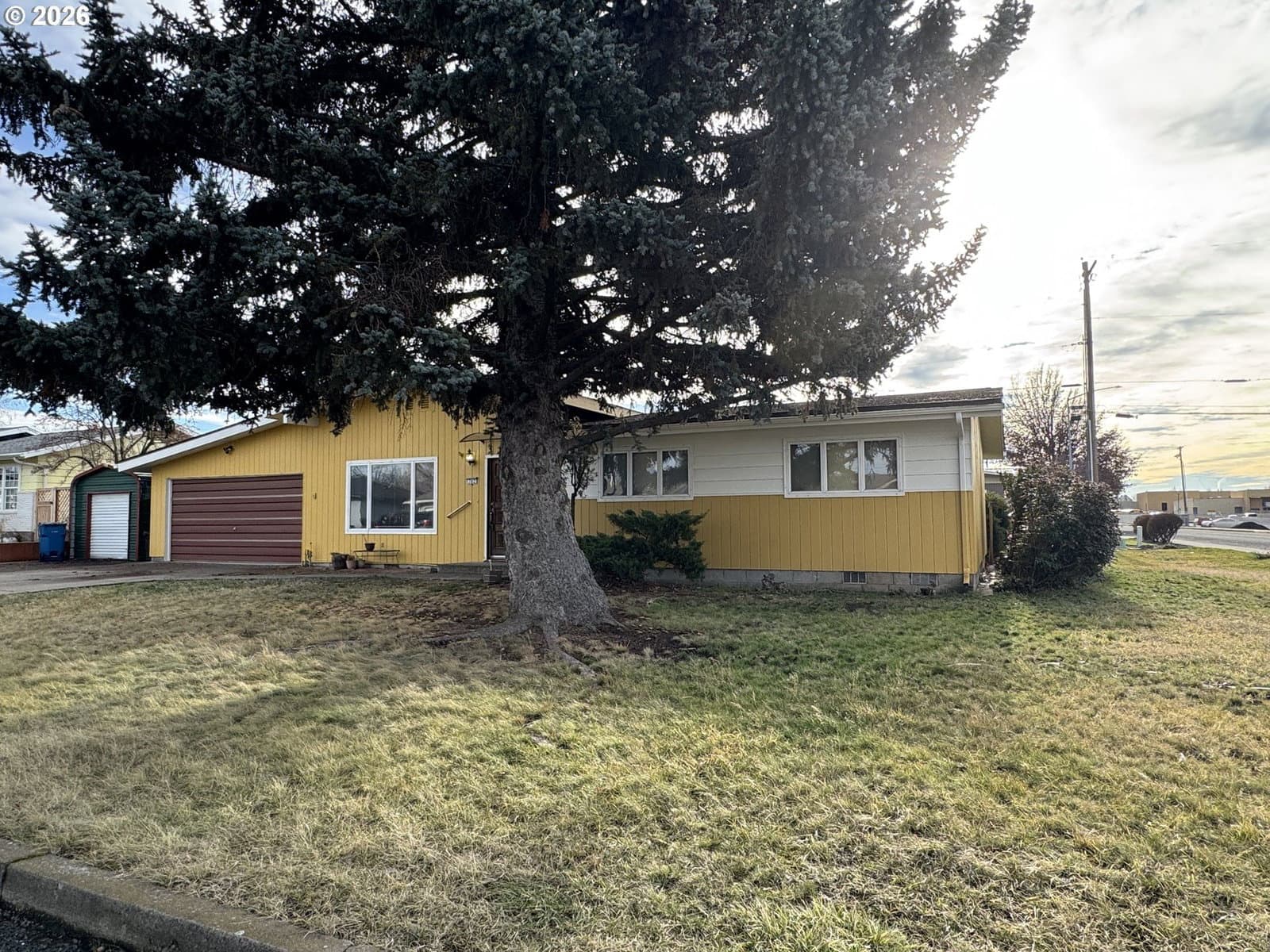 Primary listing photo, 702 ELM DR, Goldendale, WA, 98620