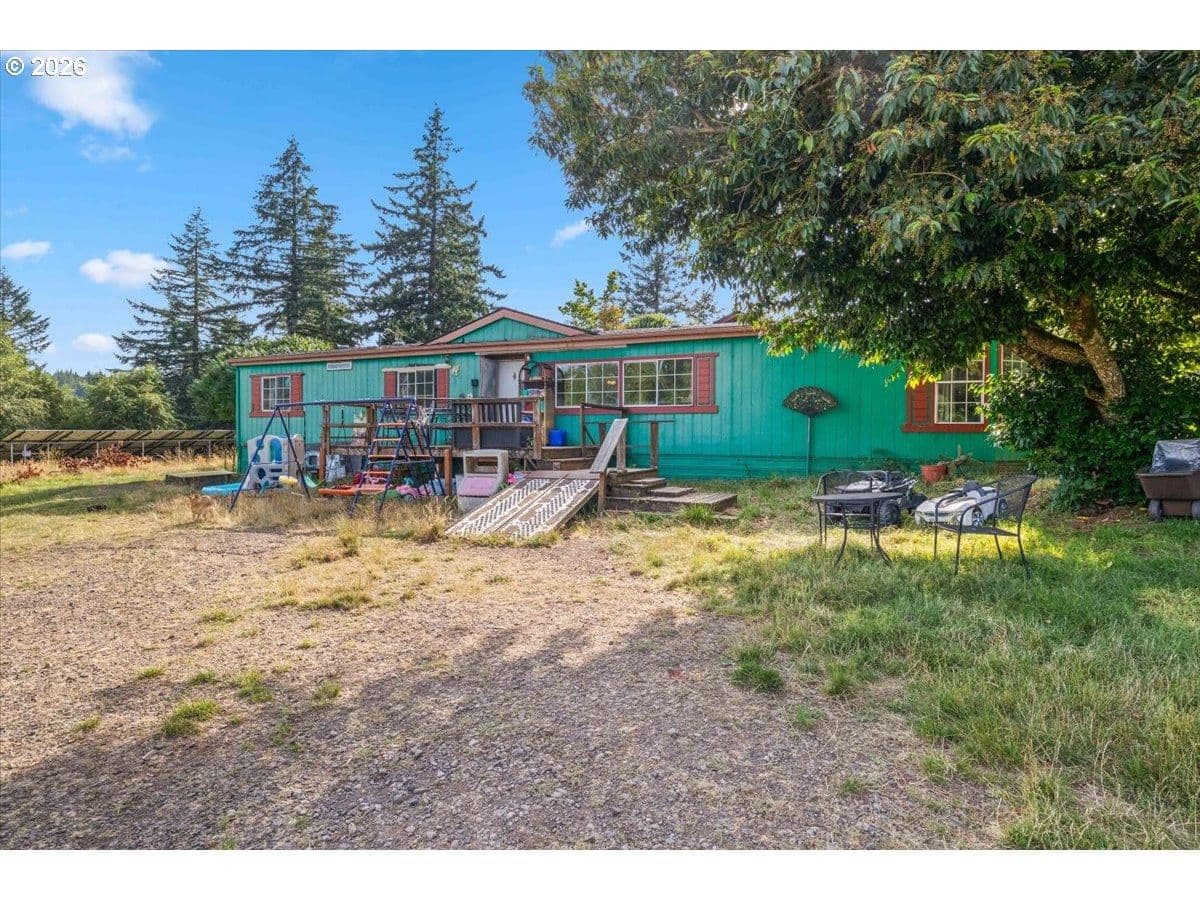 Listing photo 1 of 6