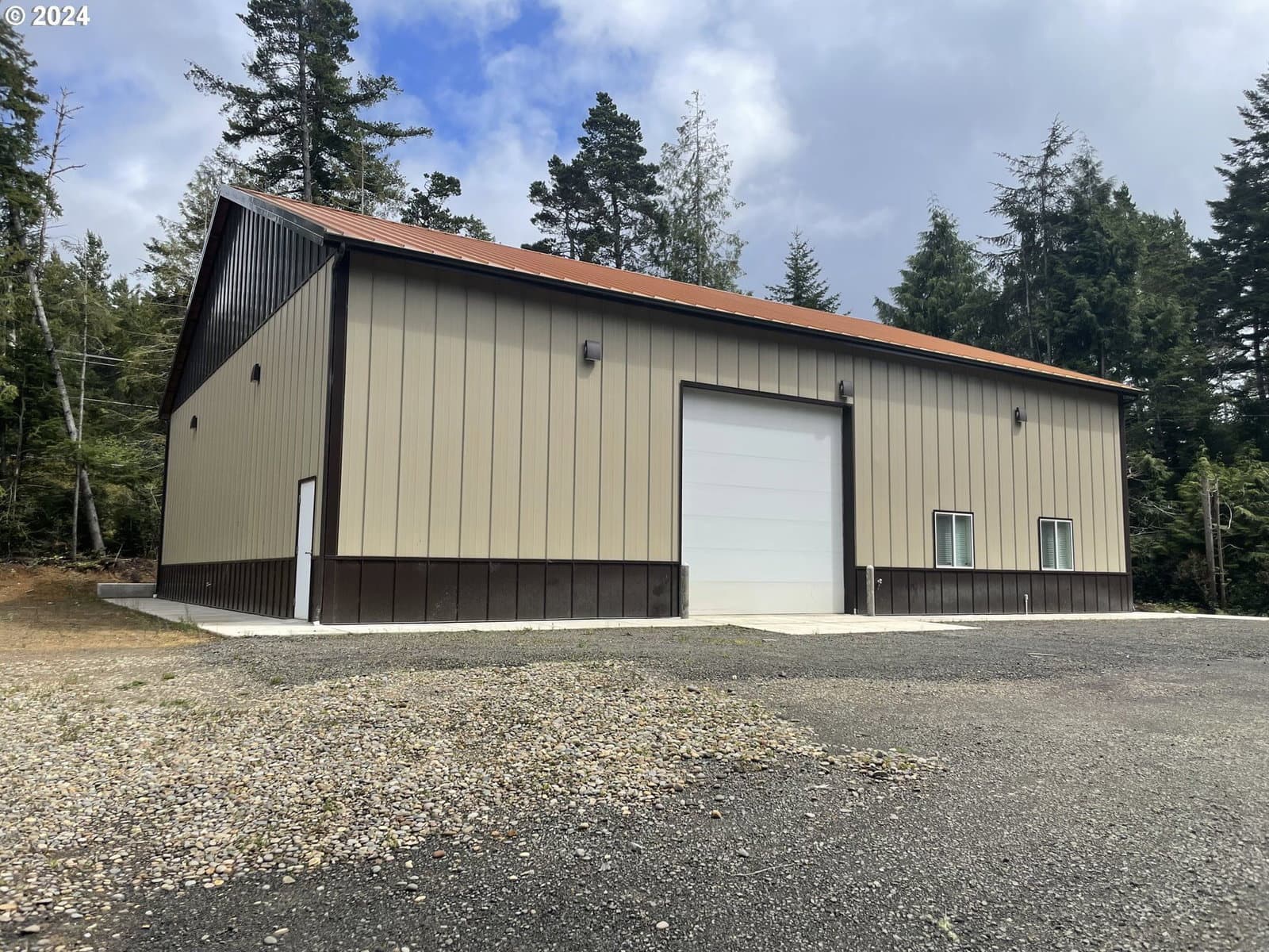 Listing photo 1 of 1